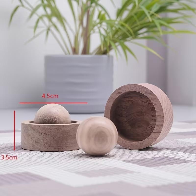 Creative Round Ball Scent Diffuser, Walnut Wood Essential Oil Diffuser, Aromatherapy Diffusers, Natural Fragrance Dispenser, Ideal Gift for Home, Car, Bathroom Decor, Aromatizer