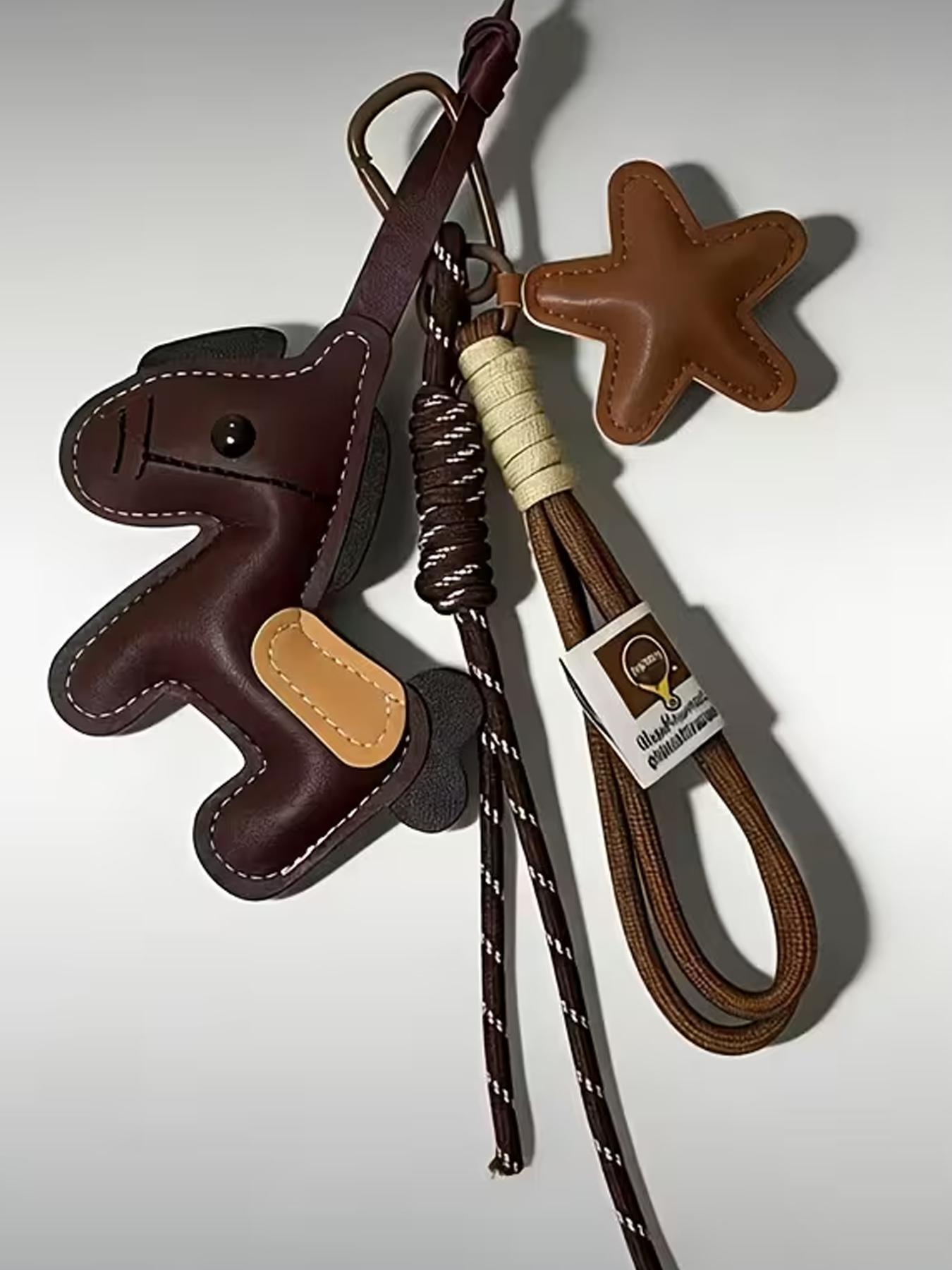 Retro Brown PU Pony Keychain. Ins-Style Color-Block Stitching, Star Bell Charm, Lanyard Design | Key/Bag Accessory, A Cute Niche Accessory Suitable For Commuting/Daily Outfits