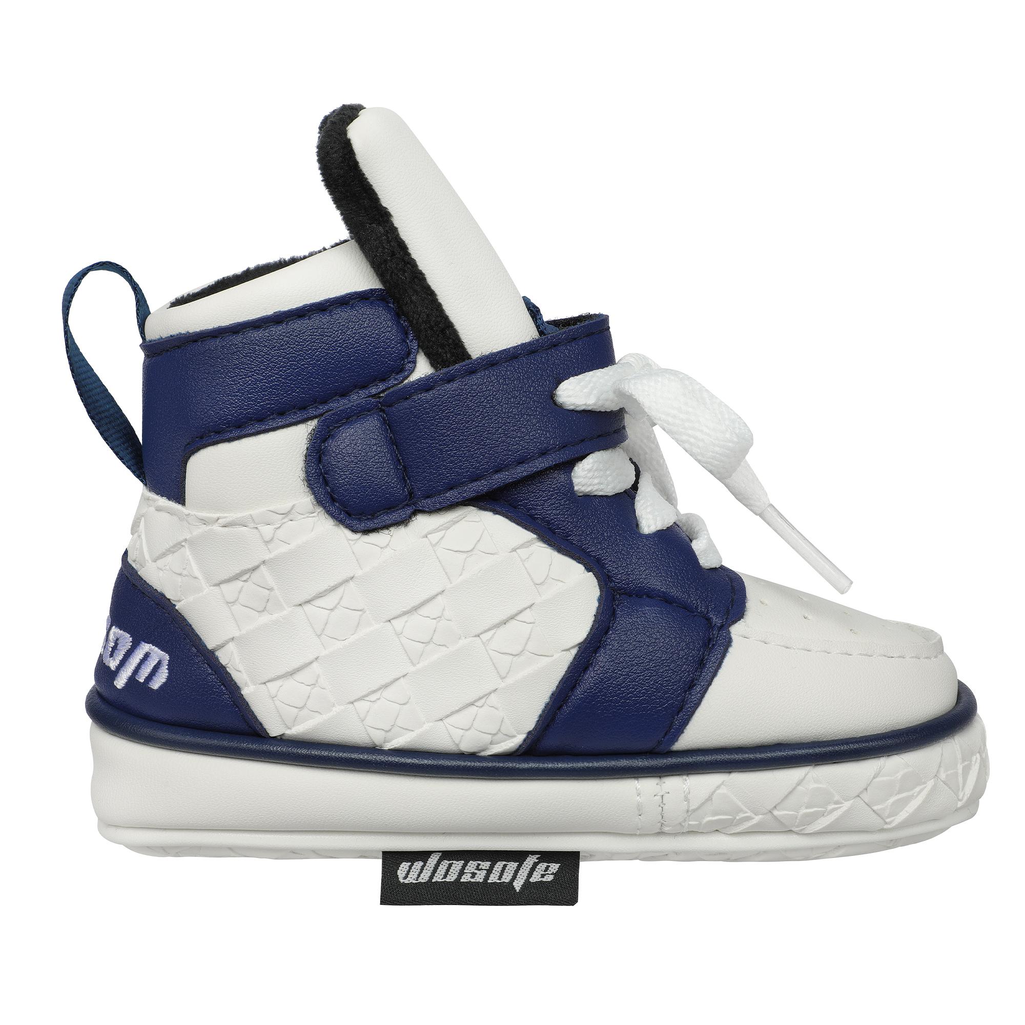 1 golf putter cover,sneaker style design,durable PU material suitable for any weather,fits all models of straight-shaft putters,available in 4 colors,golf accessories