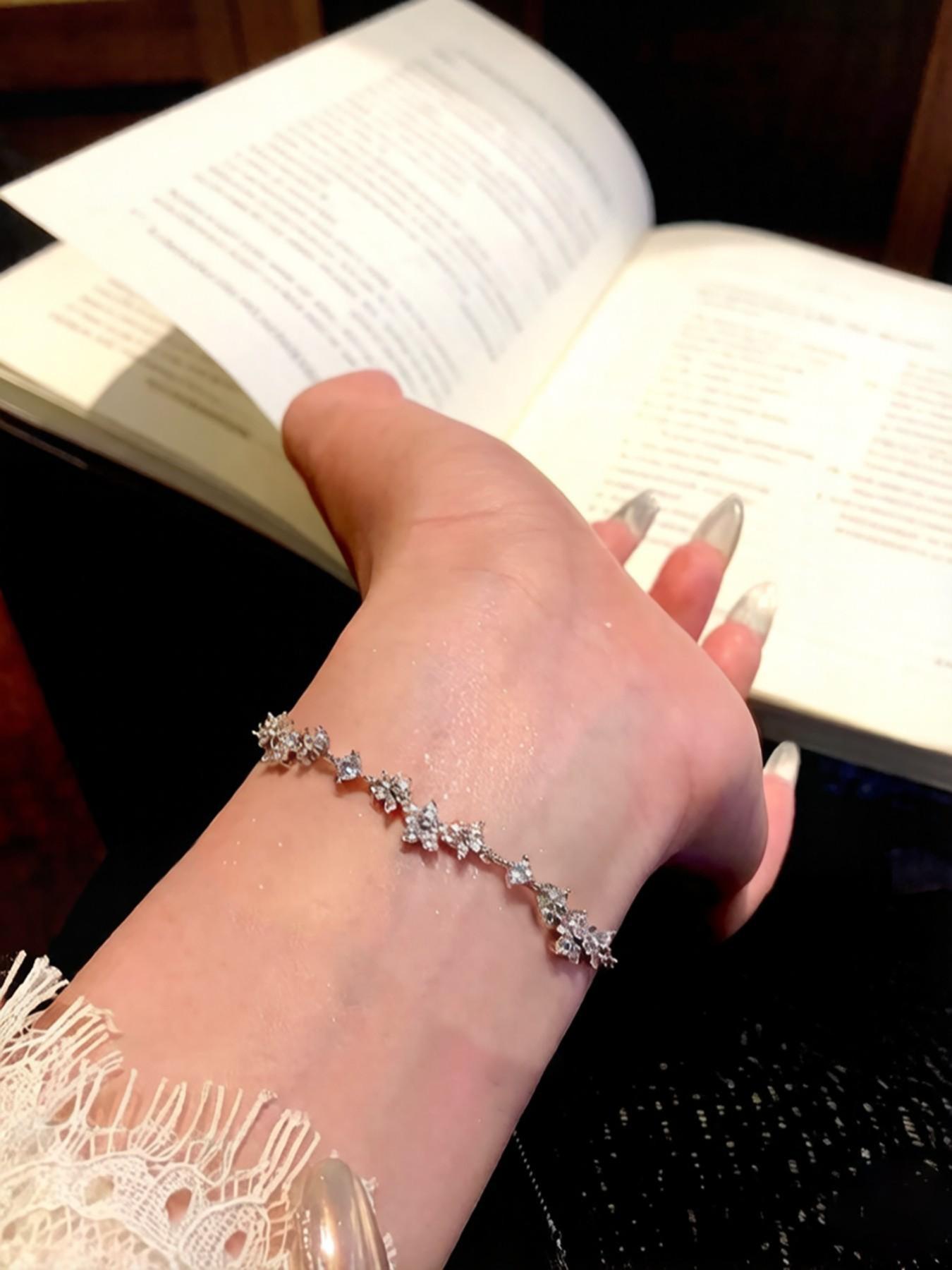 Elegant Rhinestone Clover Flower Bracelet, Ladies' Evening Party Jewelry, Stylish Accessory for Special Occasions, Unique Handmade Design