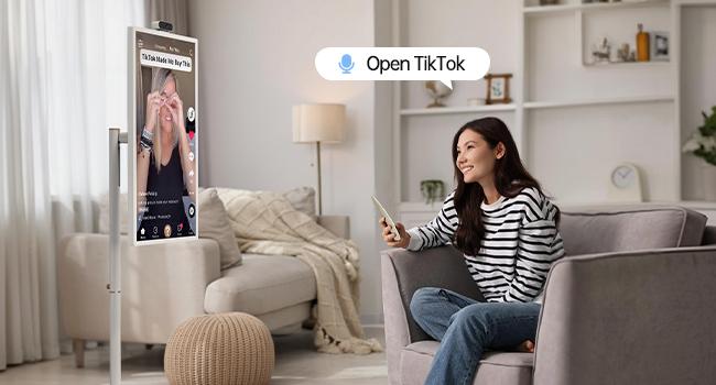 【Ultra-Large 15000mAh Battery】2025 Apolosign Gen 2 Portable TV, 24 inch 32 inch True 4K UHD Portable TV, 16(8+8)GB+256GB, Google EDLA-Certified Android 15 OS, Touch Screen, Voice Remote Control, Support Google Calendar, Full Swivel Rotation 【Ultra-Large 15000mAh Battery】2025 Apolosign Gen 2 Portable TV, 24 inch 32 inch True 4K UHD Portable TV, 16(8+8)GB+256GB, Google EDLA-Certified Android 15 OS, Touch Screen, Voice Remote Control, Support Google Calendar, Full Swivel Rotation