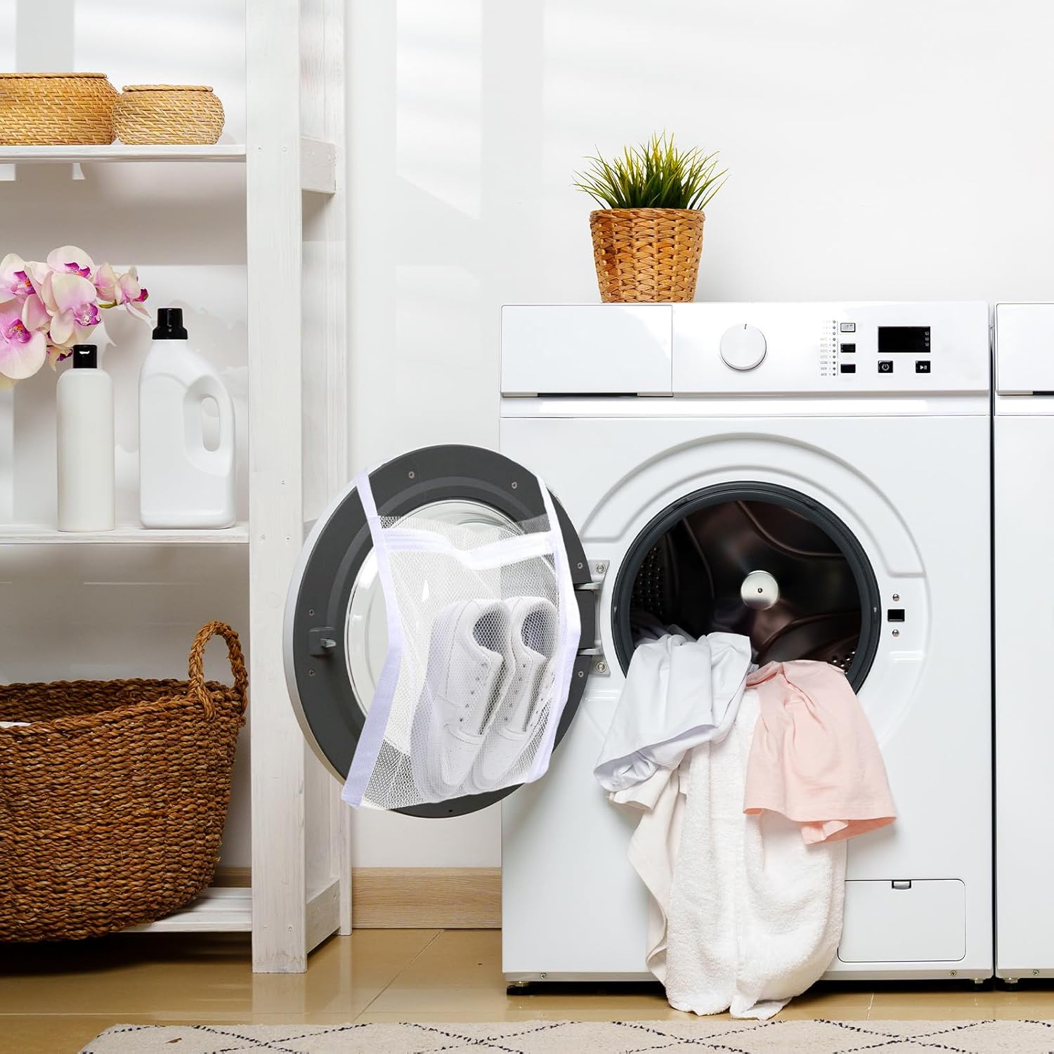 Sneaker Dryer Bag, 1 Count Durable Shoe Washing Bag with Elastic Straps, Laundry Bag for Sneakers, Washing Machine Drying Bag for Shoes, Clothing, and Laundry, Laundry Products