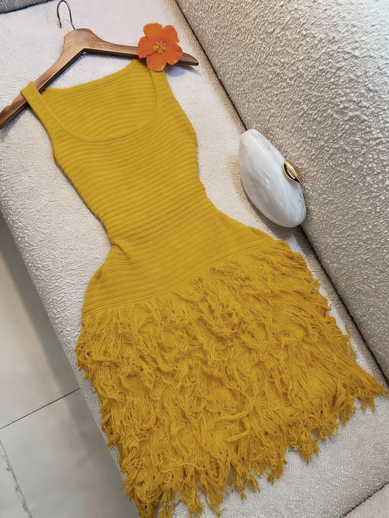 Elegant Knitted Bodycon Dress, Summer Vacation Fringe Skirt, Slim Fit Sleeveless Knit Vest Dress, Solid Round Neck Sweater Dress, Spring & Summer Women's Clothing