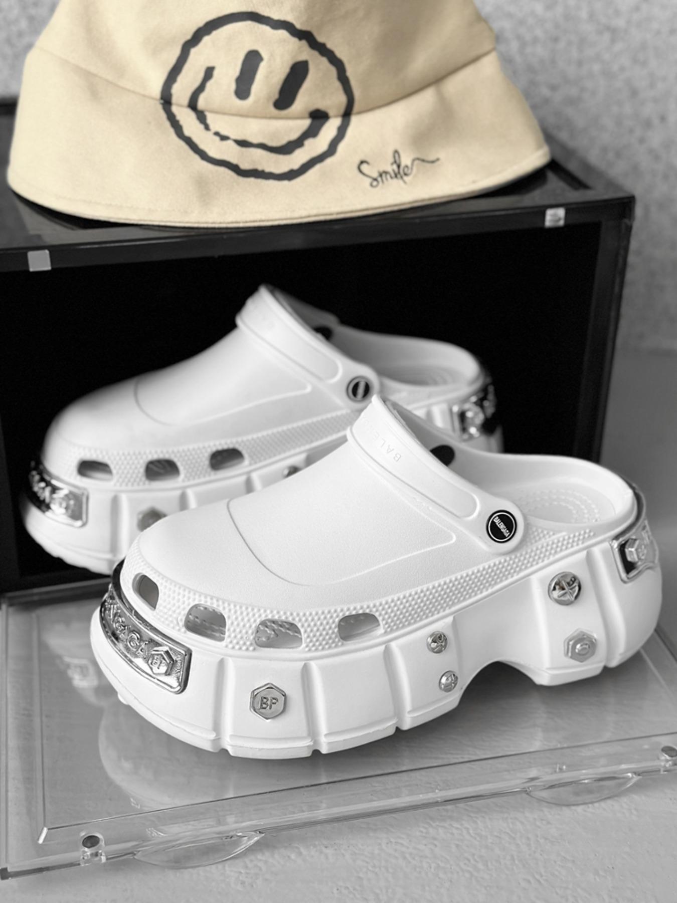 Unisex Punk Style Clogs, Studded Platform Clog, Fashionable Thick Sole Slippers for Indoor Outdoor Wear, Trendy All-match Slippers for Daily Wear, Walking Shoes