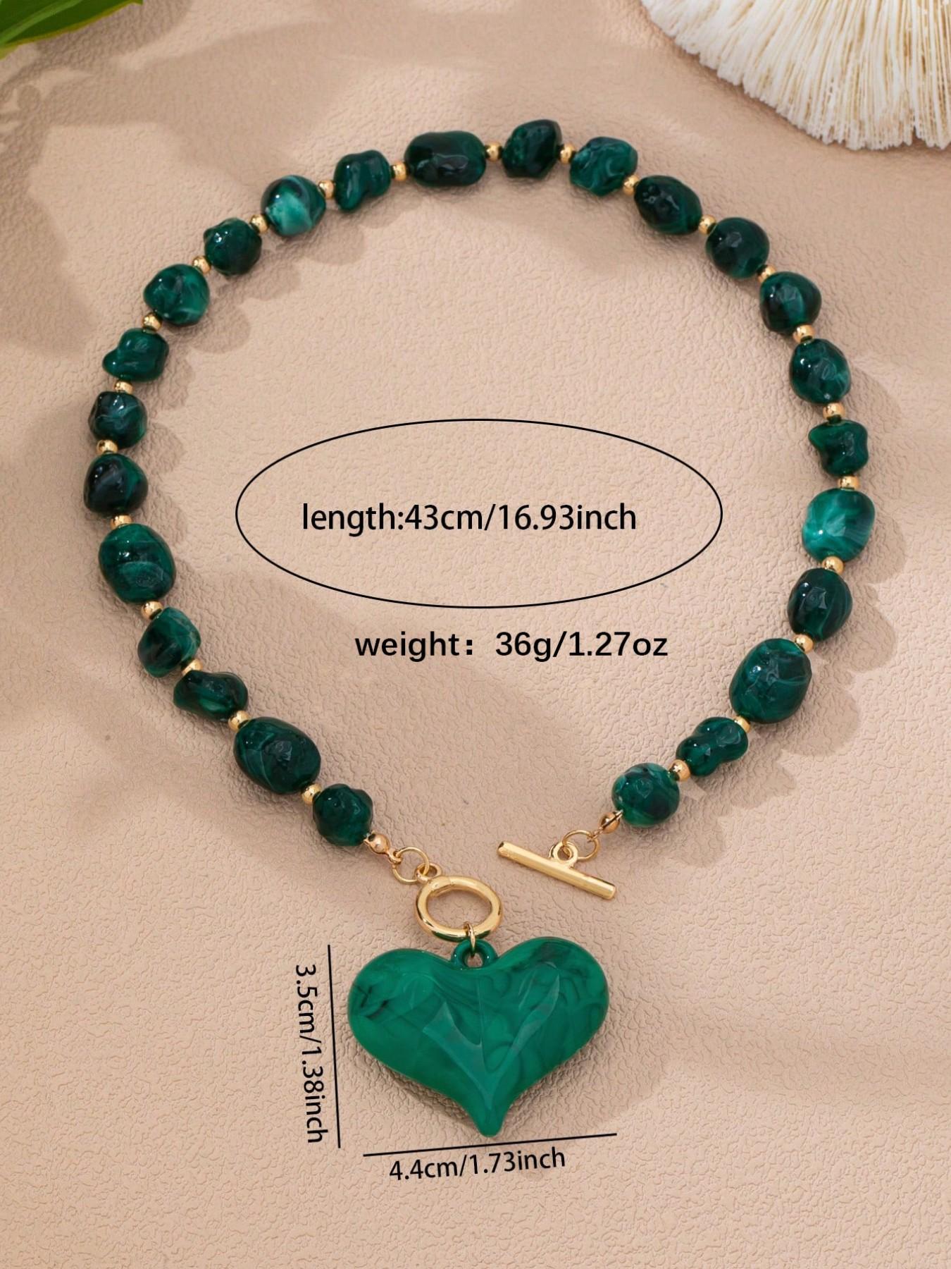 2 Pcs Green Beaded Layered Necklace Necklets for Women, Chunky Malachite Color Heart Charm Choker, Bohemian Jewelry for Summer Beach Vacation Party