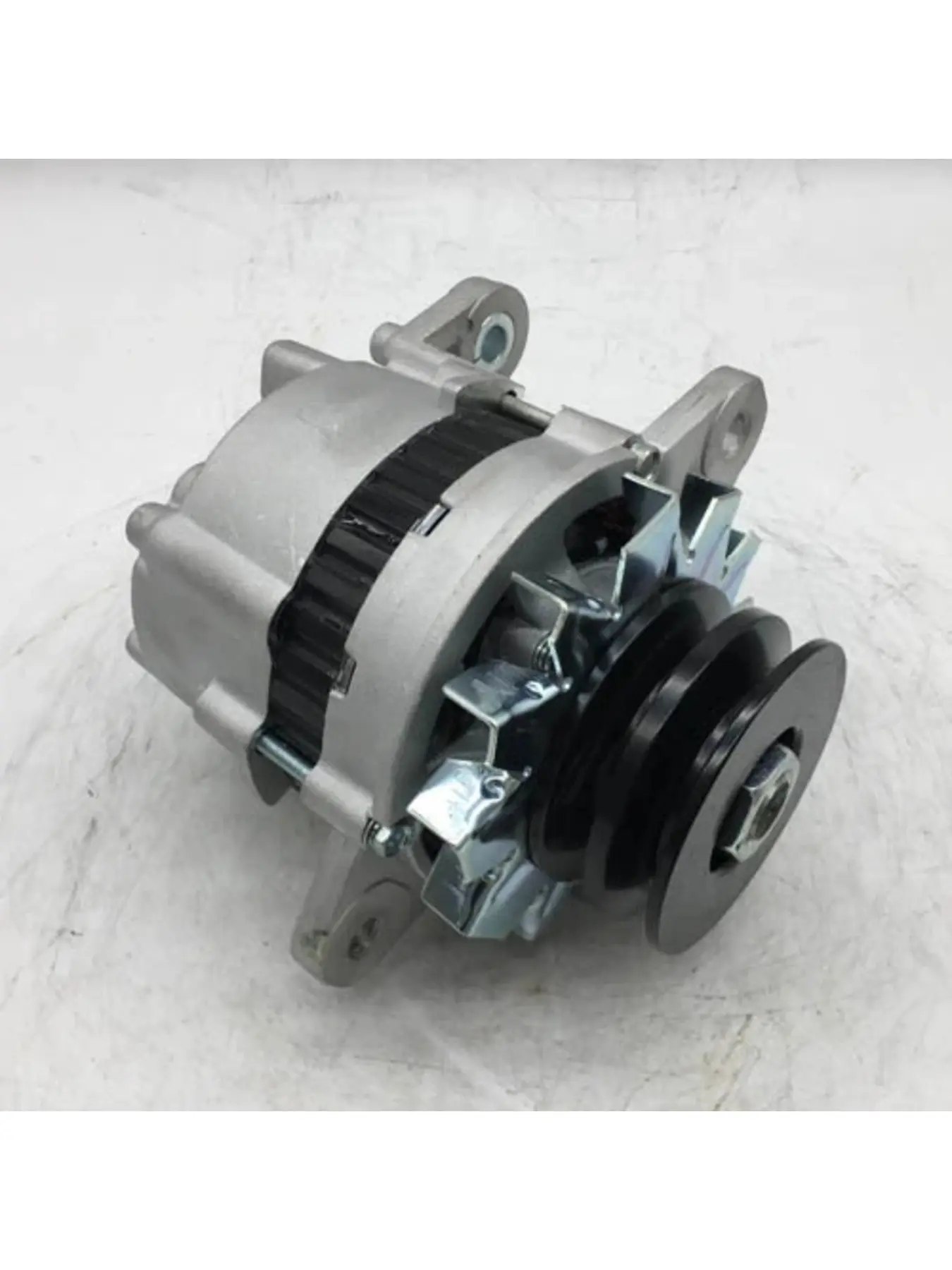 New Alternator A2T72986 for 6D14/6D31 Excavator Accessories