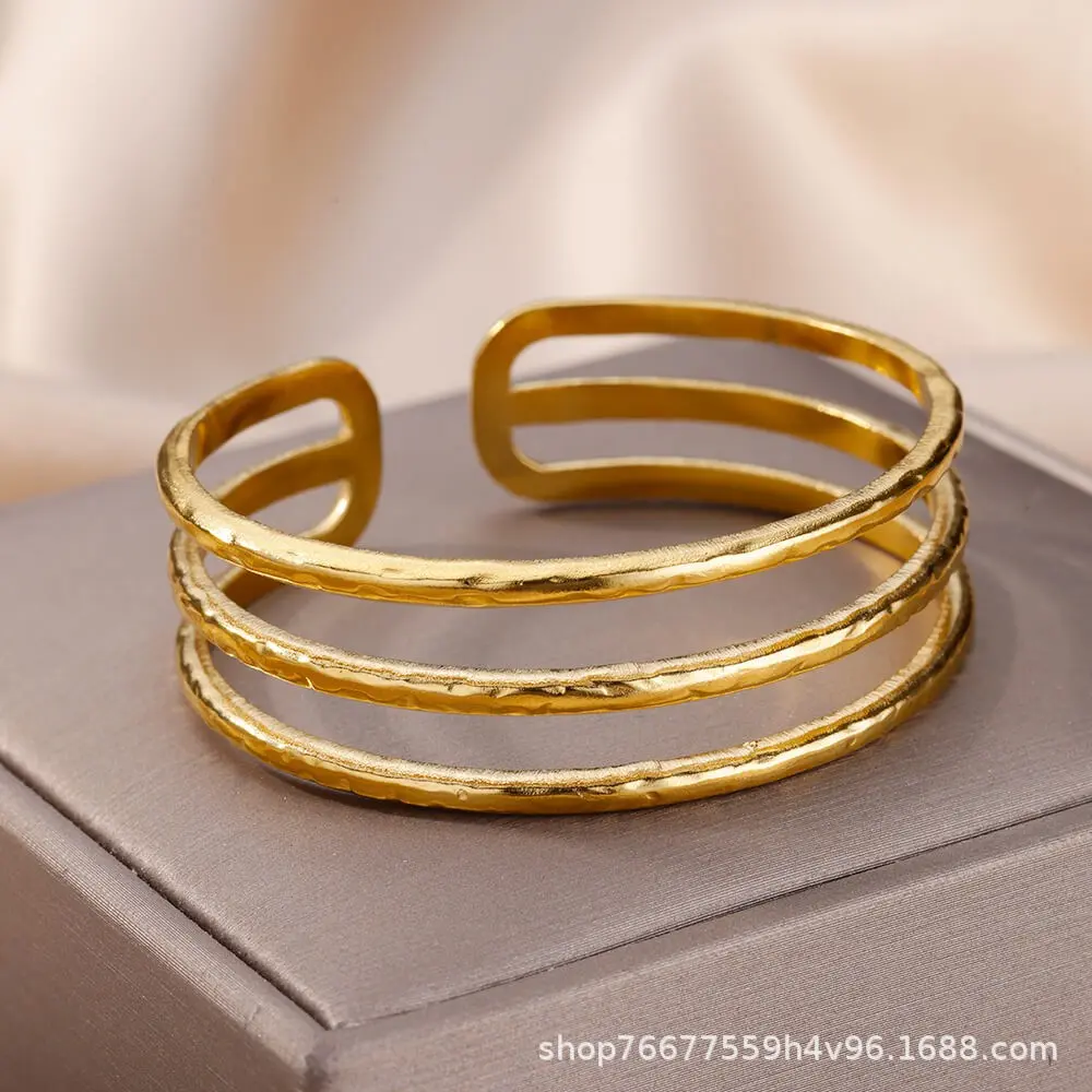 Multi layer open bracelet
