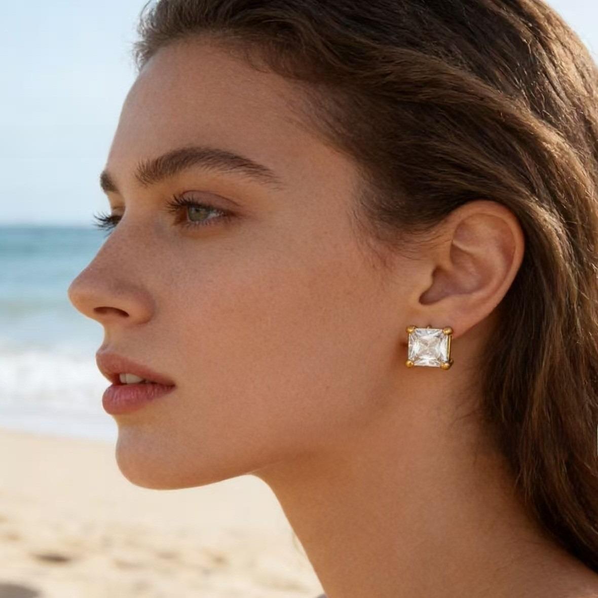 Stainless Steel Vacuum Plated 18K Zirconia Square Stud Earrings Small Sugar Cube Earrings Hypoallergenic Fashion Jewelry