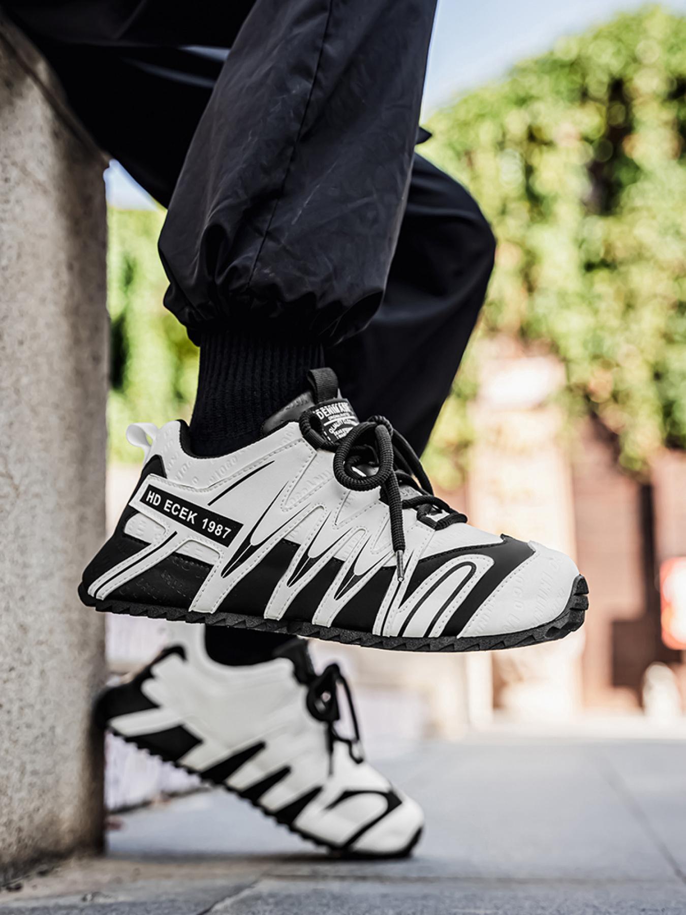 Unisex Black & White Sports Sneakers: Versatile Comfort + Breathable Upper, Daily Commute Casual Shoes