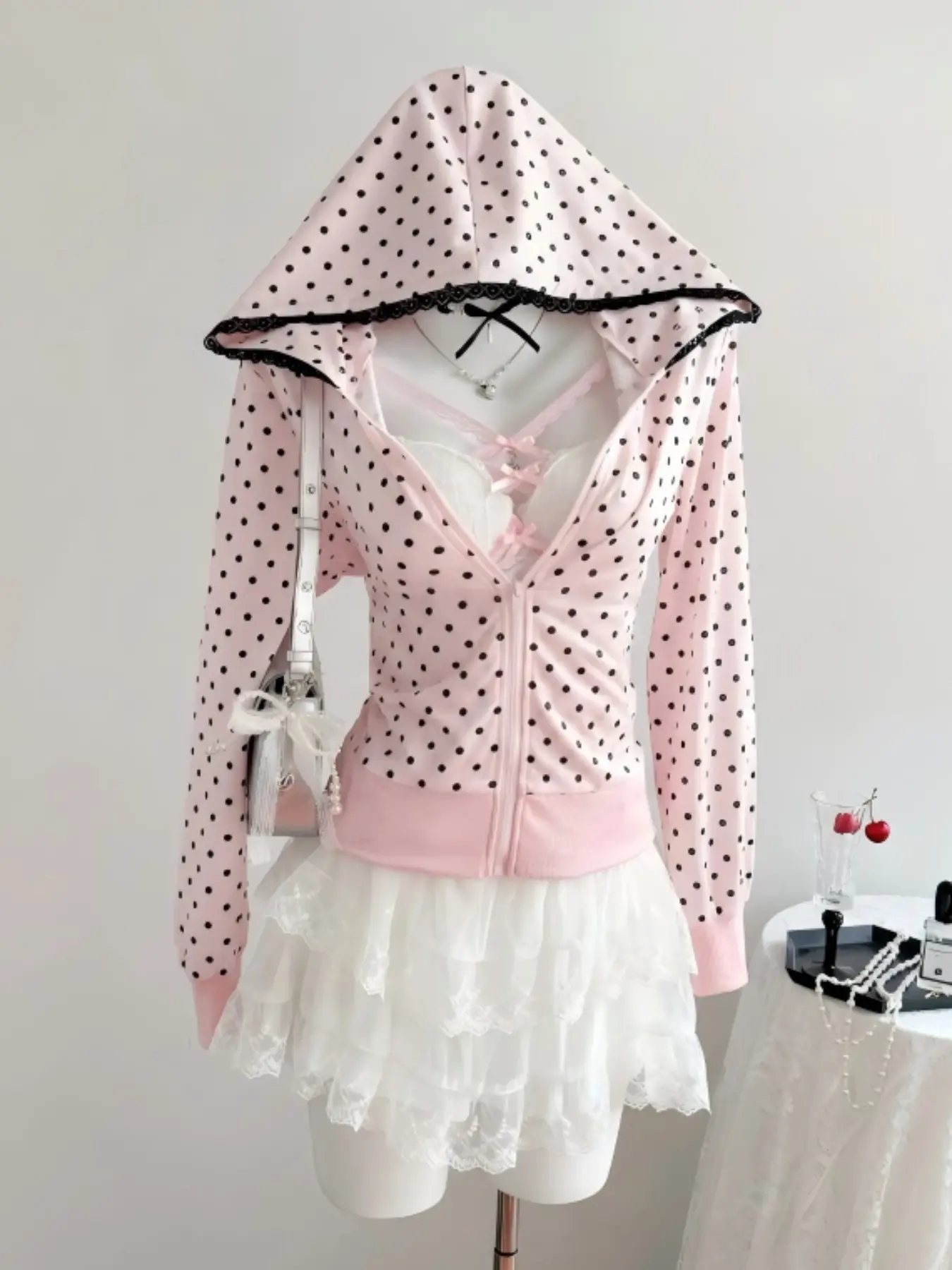Y2K Coquette Polka Dot Zip-Up Hoodie, Lace Trim Cropped Slim Long Sleeve, Girly Streetwear Jacket, Trendy Fashion Everyday Outerwear