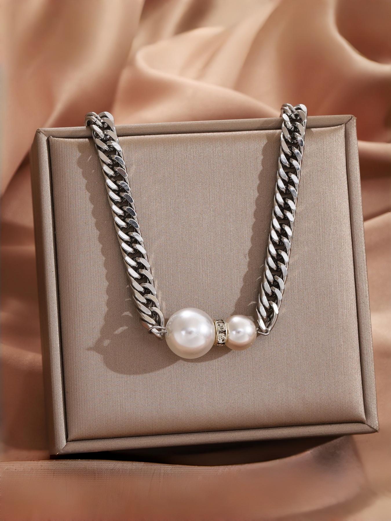 Perfect Size Pearl Stainless Steel Cuban Chain Necklace, Simple Design, Ideal Gift, Daily Wear Jewelry, Elegant and Stylish