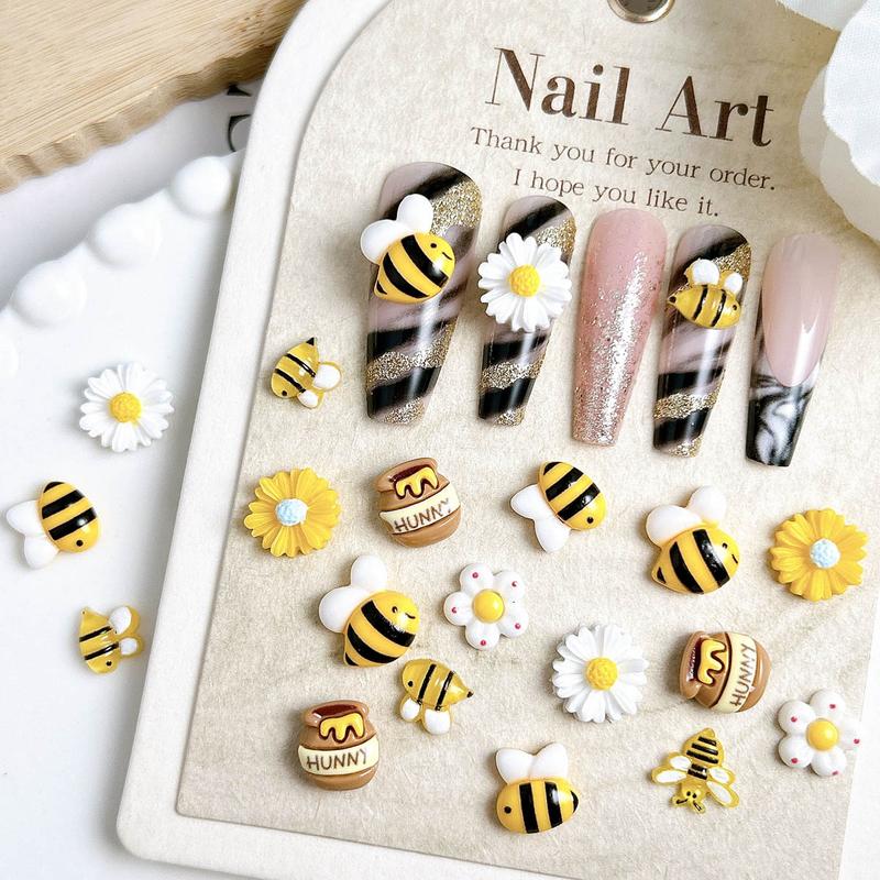 100PCS Cartoon Resin Bee Flower Nail Charms 3D Kawaii Creative Honey Can Nail Decors DIY Keyboard Phone Case Nail Ornaments