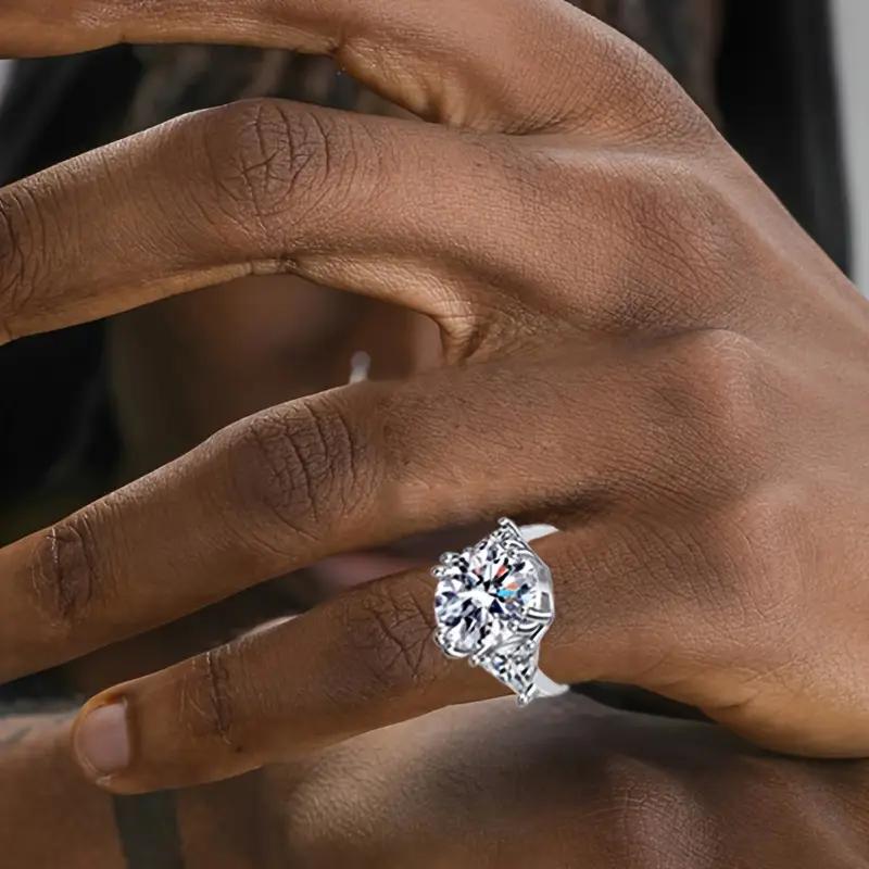 Brilliant moissanite ring, 925 sterling silver 5-carat moissanite ring, wedding proposal, engagement, Valentine's Day anniversary surprise, fashionable and stylish design ring, gorgeous creative personality retro style ring