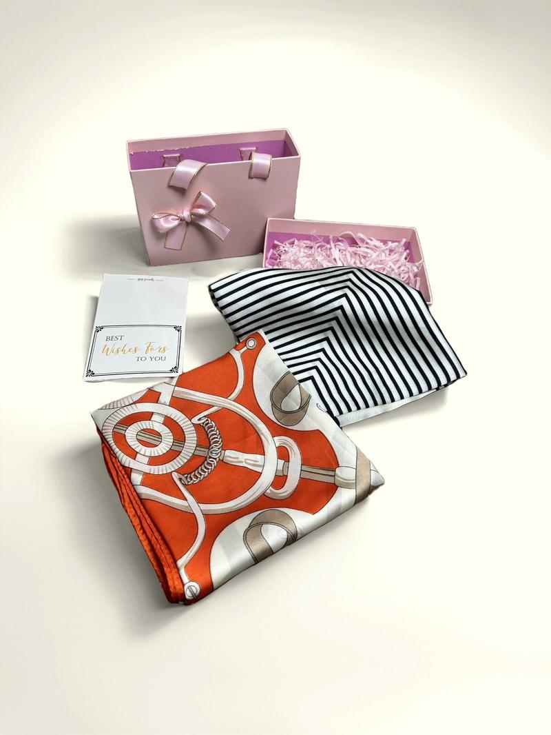 Valentine's Day Gift Box Set, Women's Spring High-End Fashion Versatile Classic Vintage Print Scarf Headscarf, Perfect for Girlfriend Wife Best Friend Mother