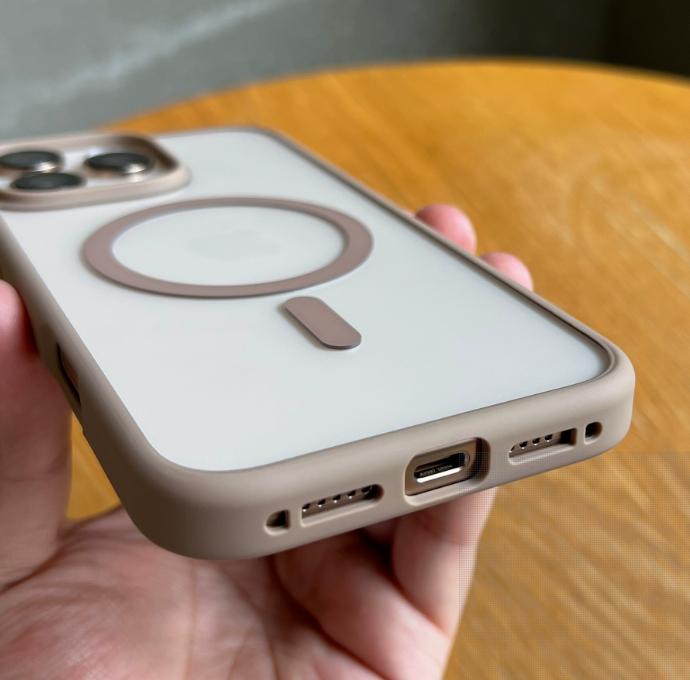 Strong magnetic adsorption, imported high quality, suitable for Apple 16 mobile phone case Magsafe magnetic charging iPhone14Pro heat dissipation and anti-fall 15Promax transparent cover 12 new 13