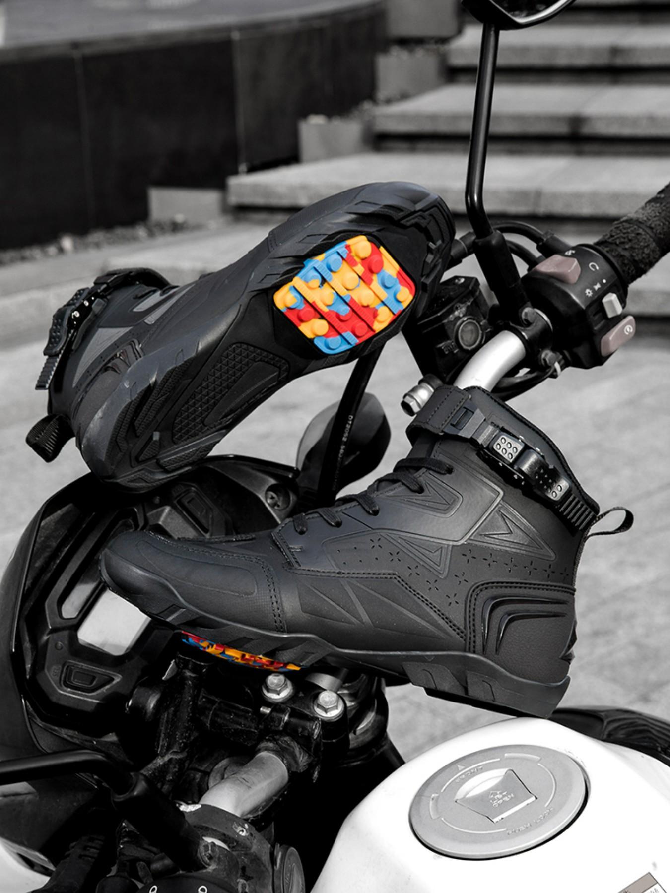 Men's Motorcycle Riding Shoes, Anti-Slip Racing Boots, Waterproof Safety Design, Comfortable and Secure, Ideal for Safe Cycling