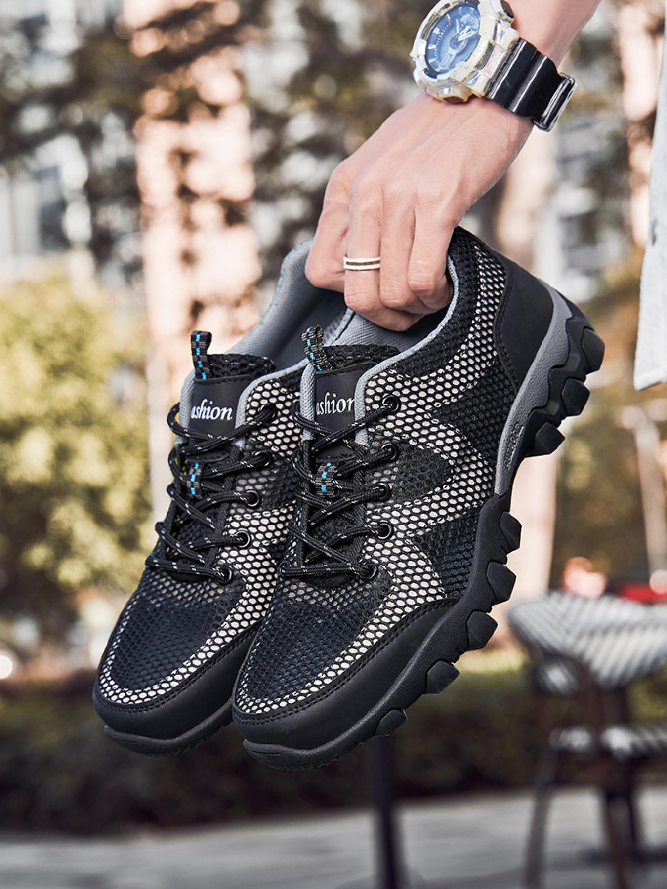 Men's Solid Color Mesh Breathable Outdoor Hiking Shoes Lace-up Closed-toe Trekking Shoes Non-slip Wear-resistant Casual Sneakers