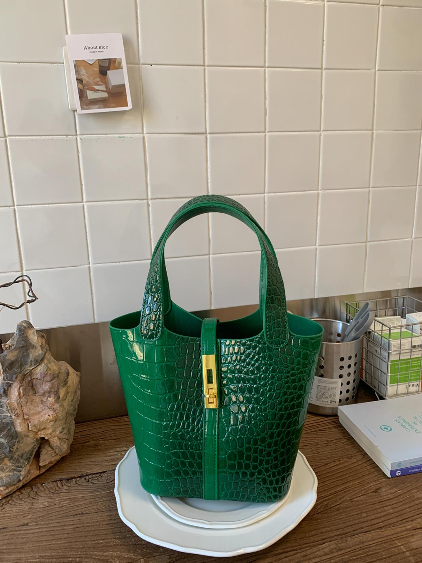 1pc Women's handbag with solid color crocodile pattern, Casual Trendy Handbag, simple and trendy, suitable for white-collar workers commute, go shopping. Lightweight Work Bag