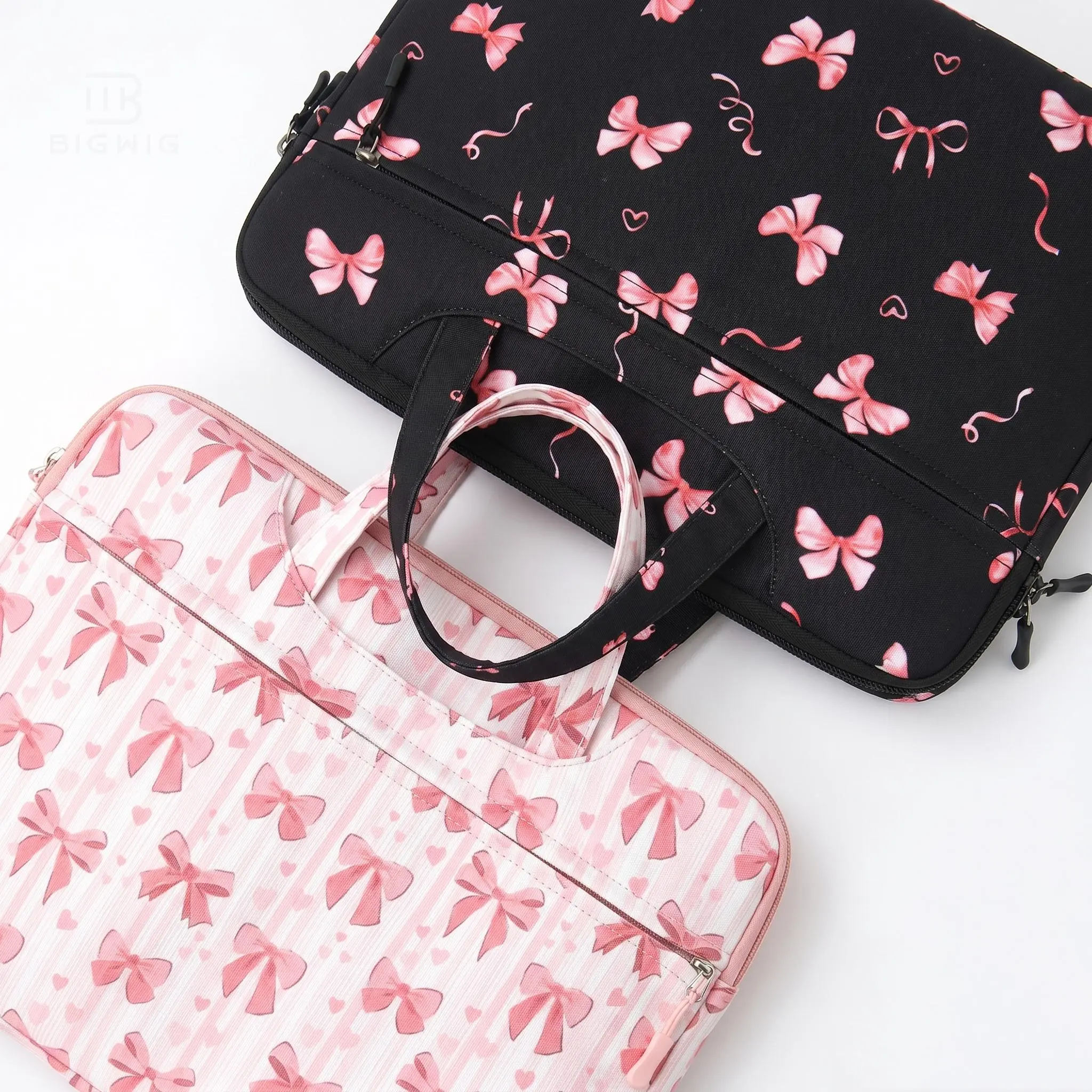Women's Casual Cute Preppy Cute Bow-Knotted Top Handle Laptop Sleeve - Pink Bow Print, Slim Protective Case for 13/14/15.6 in Notebooks, Multi-Compartment Summer Carrying Bag (TikTok Shop Back to School)