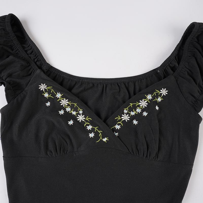 Floral Embroidery V Neck T-Shirt Y2K Vintage Short Sleeve, Bohemian Chic Casual, Women's Casual Summer Top, Fashionable Retro Design, Comfortable Fit, Casual Comfy Boho