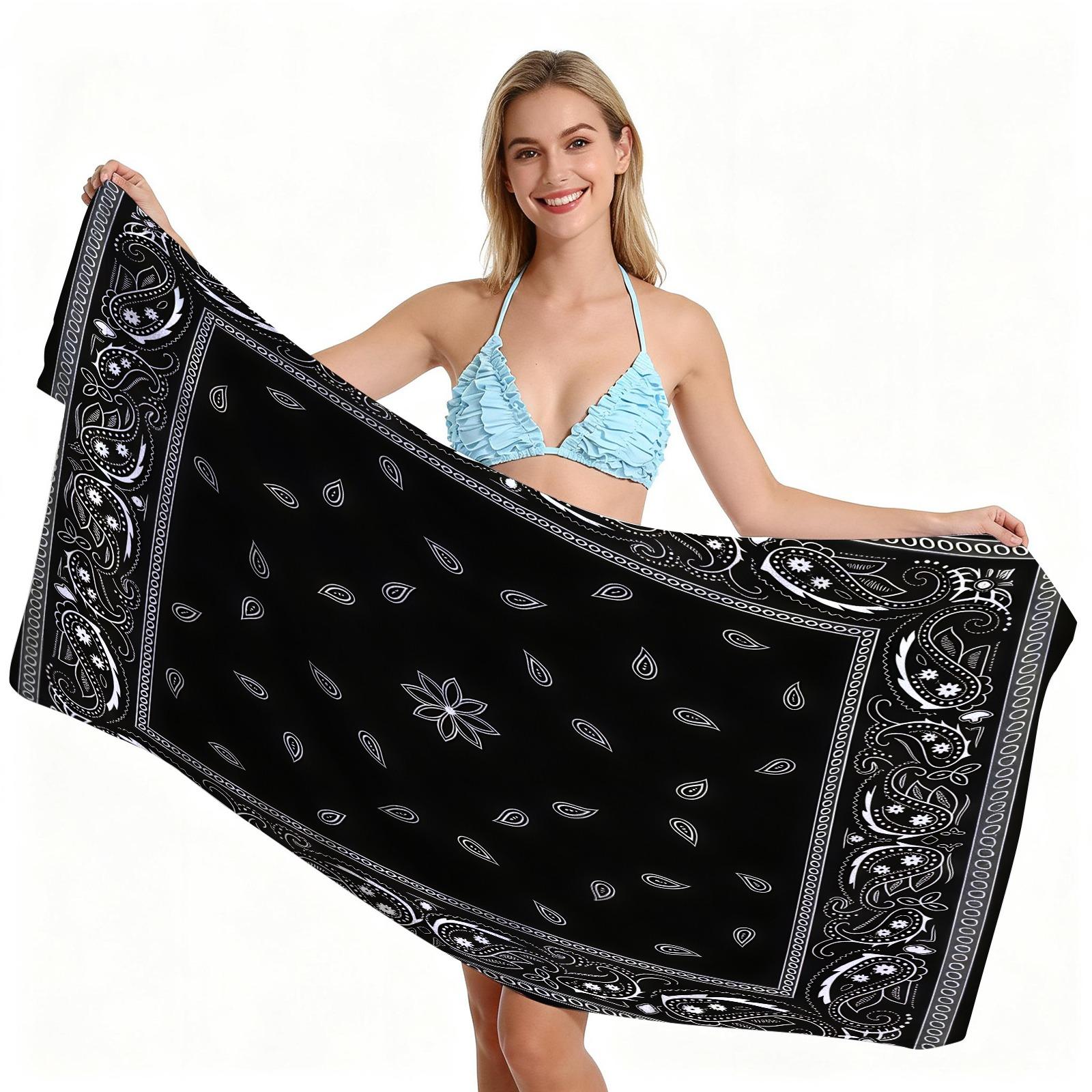 American Streetwear Paisley Beach Towel, Classic Bandana Motif, Quick Dry Water Absorbent No Fading, Ideal for Summer American Retro Camping Outdoor Leisure Use