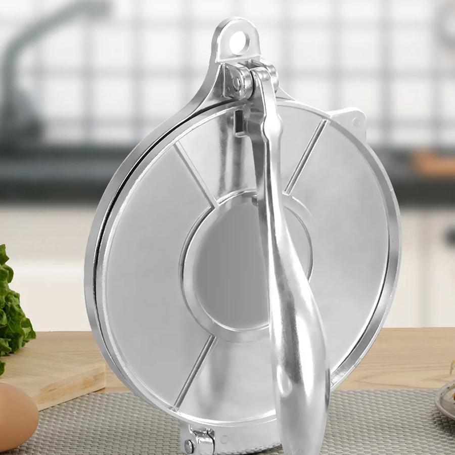 Corn tortilla press mold, easily make perfect corn tortillas. Household kitchen tool, durable and easy to clean, say goodbye to hand kneading, efficient and fast, a must-have kitchen wonder