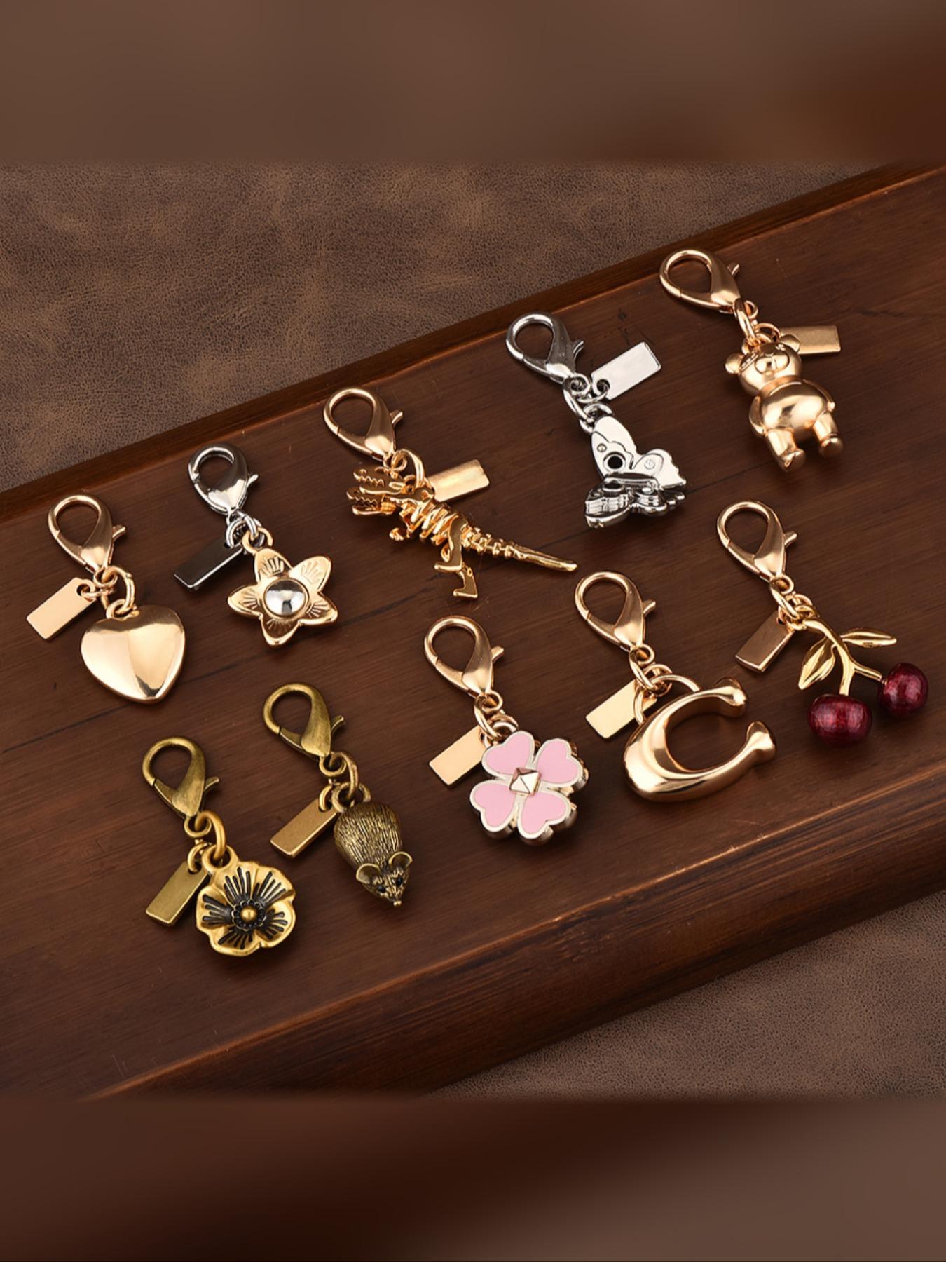 Bear Cherry Clover Butterfly Keychain, Cute Car Key Holder, Bag Accessory, All Seasons Decor, Plain Pattern, Cherry Design