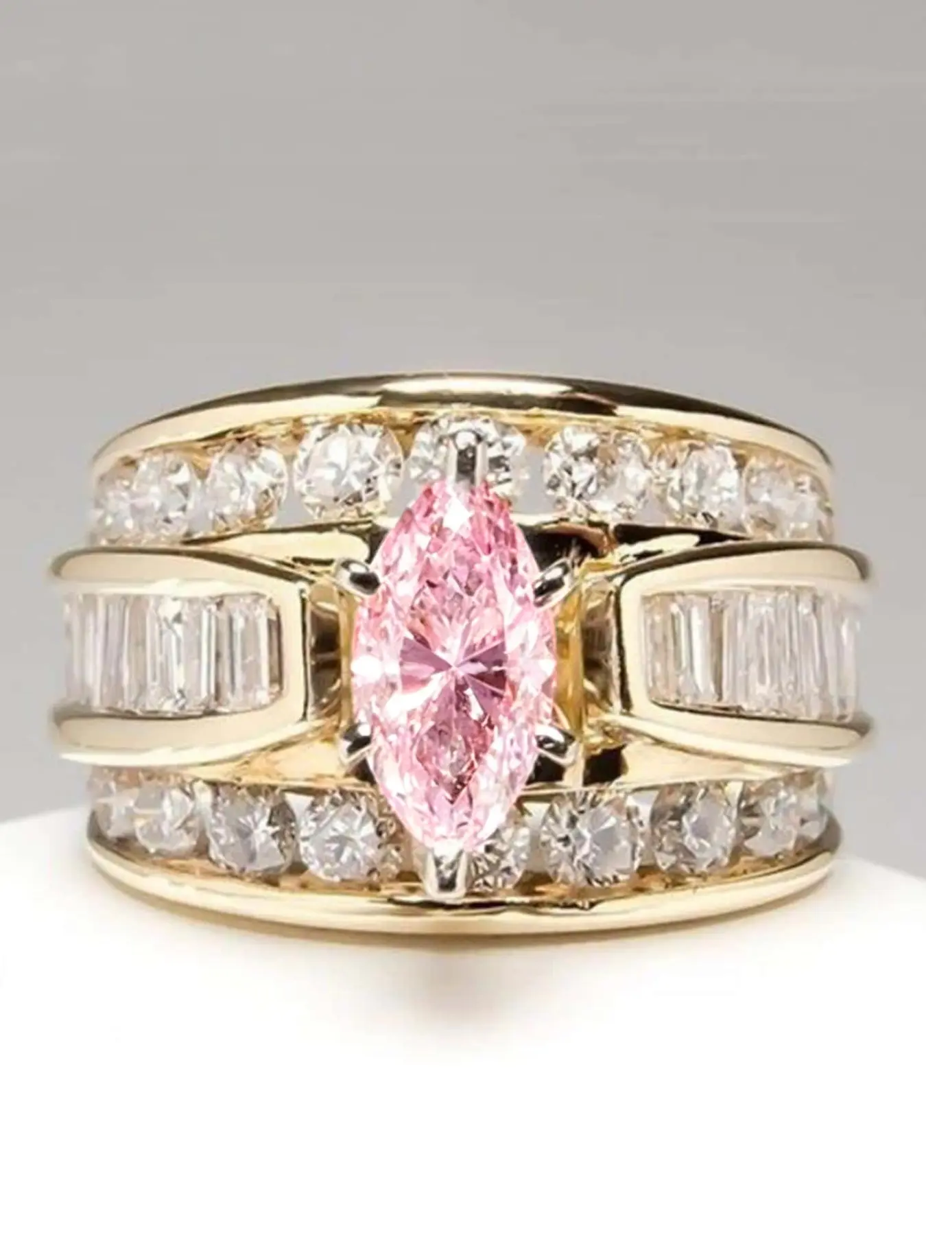 Fashion Artificial Crystal Decorated Ring, Wedding Engagement Party Accessories for Women, Trendy Accessories for Party and Daily Life