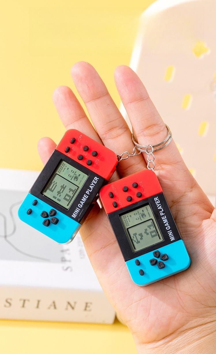Mini Handheld Game Console Keychain Video Game Player Party Favors For Kids Birthday Christmas Gifts School Classroom Prizes