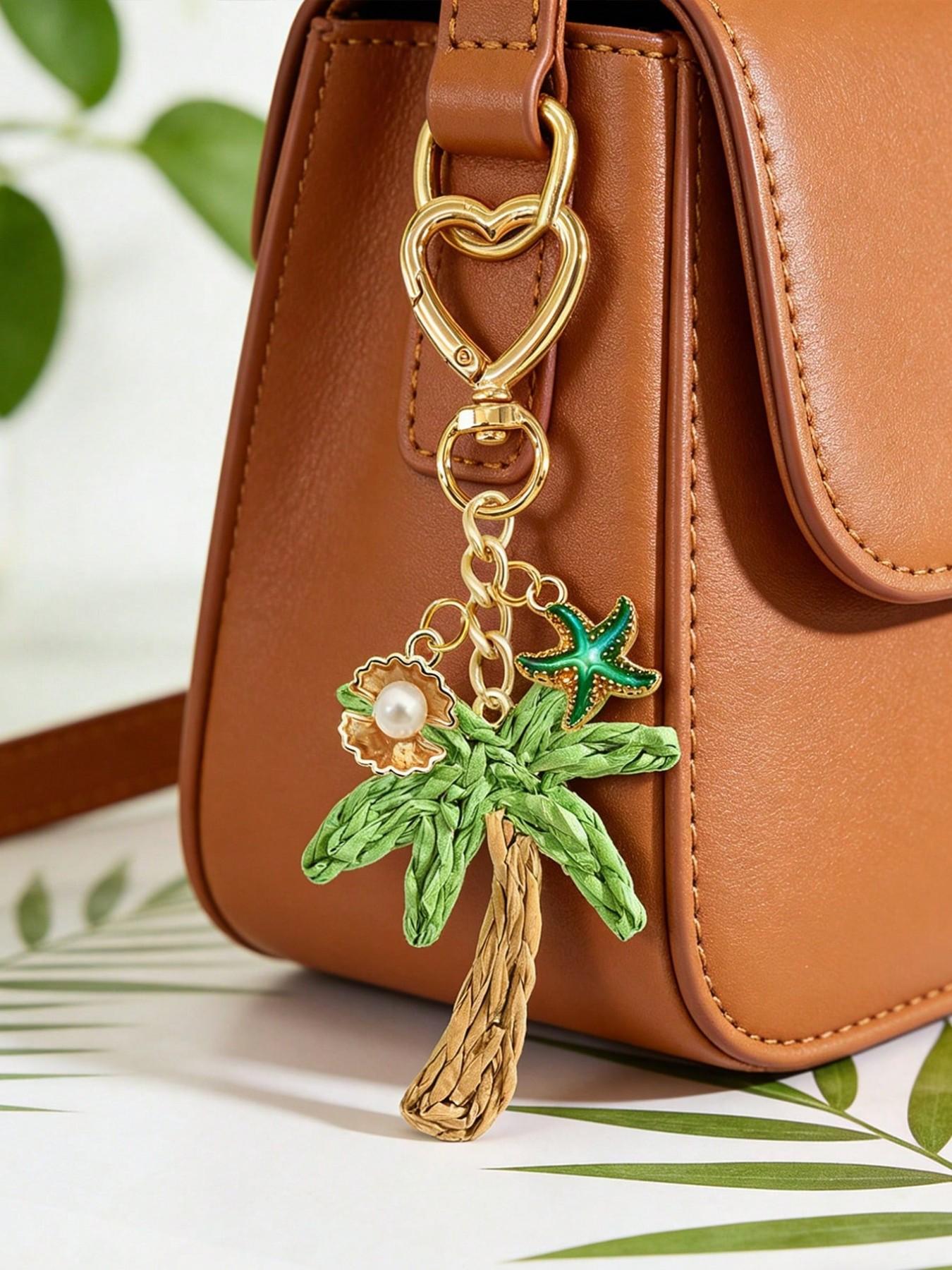 Handmade Coconut Tree Pendant with Shell and Starfish Elements, Bohemian Style, Woven Rattan, Ocean Alloy, Hawaii Style, Backpack Accessory