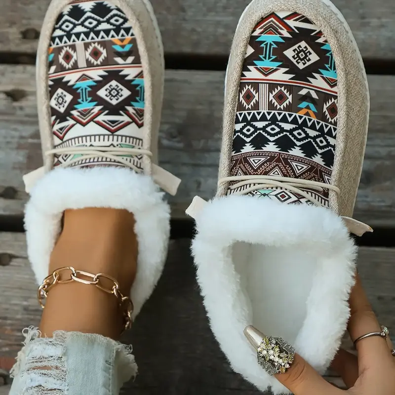 【Black Friday】Women's Lace-Up Low-Top Colorblock Ethnic Pattern Sneakers, Casual Warm Sports Shoes for Winter, Women's All-Match Round Toe Walking Shoes for Daily Wear