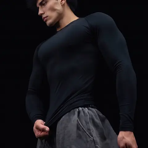 Men's Solid Color Round Neck Raglan Sleeve Sports Performance Tee, Tight, Quick-Drying Long Sleeve T-Shirt, Sportswear for Gym, Workout and Running, Athletic Tops, Workout Shirts