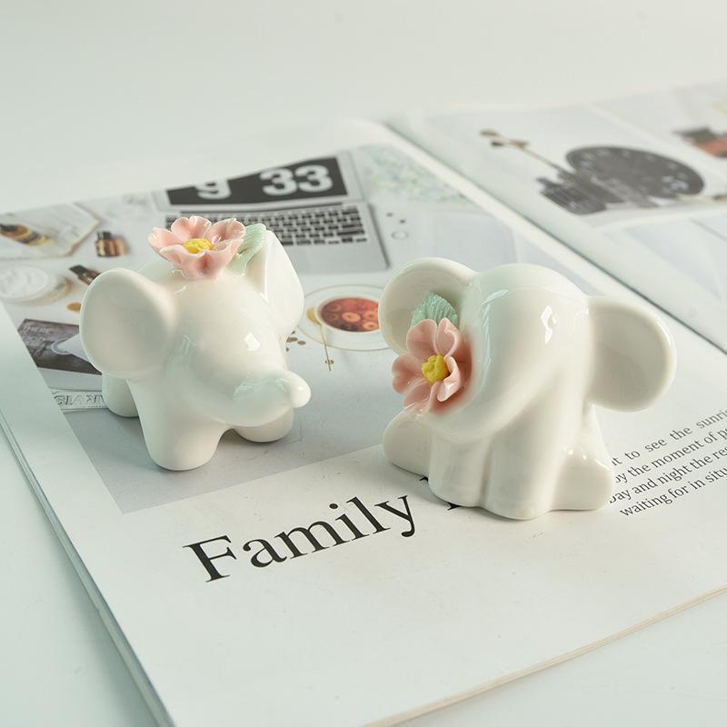 Cute Ceramic Elephant Incense Holder, Handcrafted Floral Incense Burner for Sticks, Aesthetic Cute Room Decor for Yoga Meditation, Boho Desk Decor, Spiritual Gift for Relaxation, Lucky Elephant Home Decor