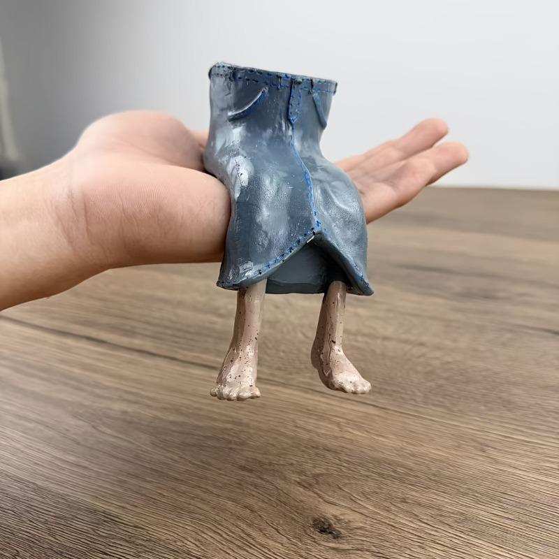 Resin Statue Base Planter, Ideal for Succulents, Cacti, Small Plants, Outdoor Use, Modern Home Office Decor, Balcony Ornament