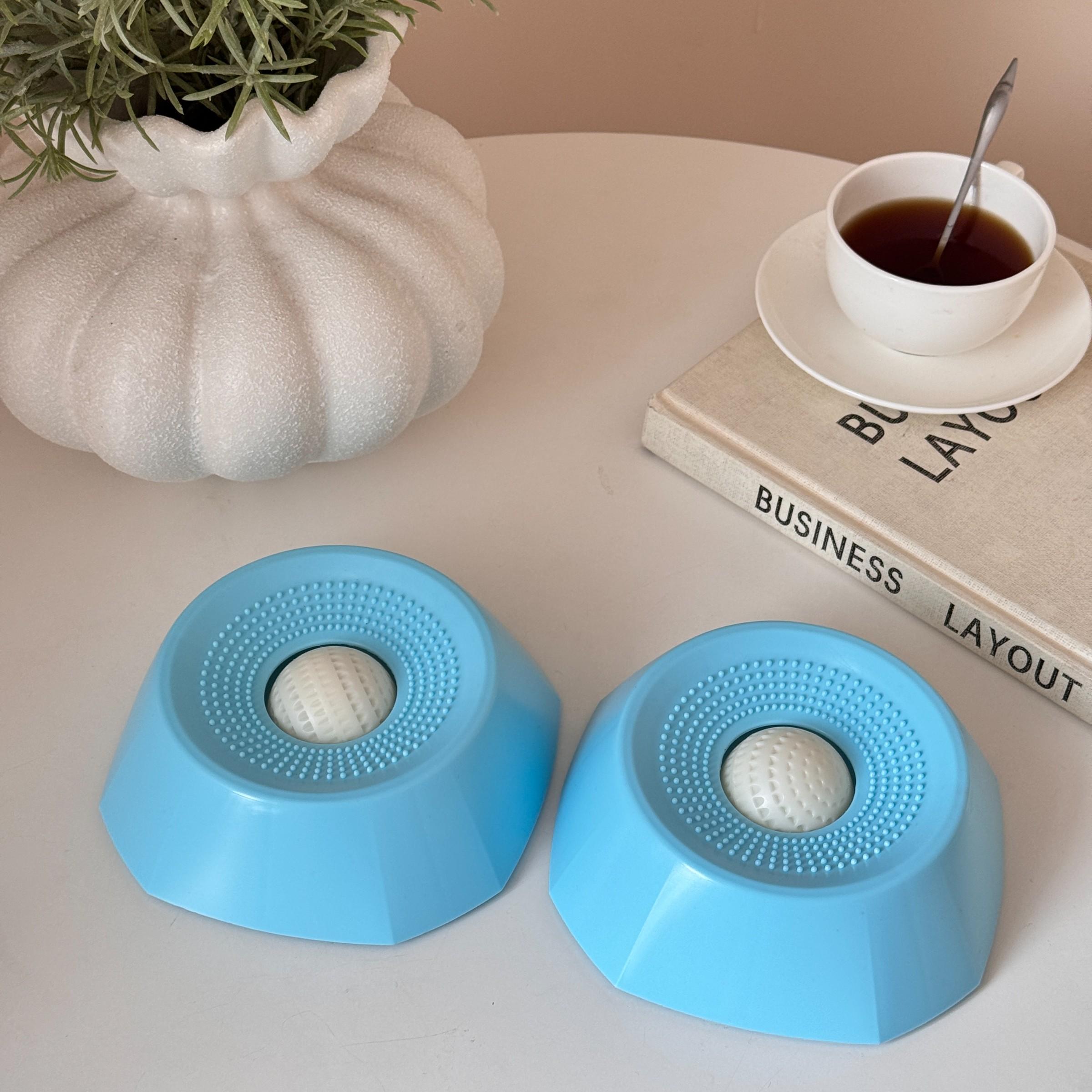 This interactive slow feeder bowl for large dogs and cats combines a silicone licking surface with a puzzle ball to slow eating and reduce anxiety.The calming design helps relieve coughs.Replacement balls are included for longer use enrichment pet buttons