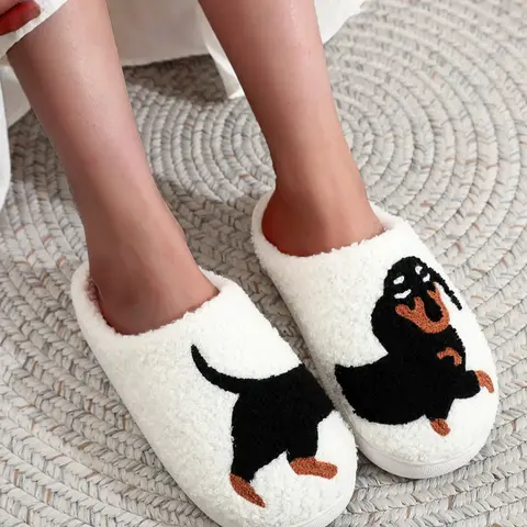 Women's Cartoon Dog Print Plush Slippers, Slipper Shoes, 1 Pair Casual Soft Comfortable Non-slip Soft Home Slippers, Warm Slippers for Indoor & Outdoor Use for All Seasons, Fuzzy House Slippers, Fun Slippers #GLOBAL PICKS
