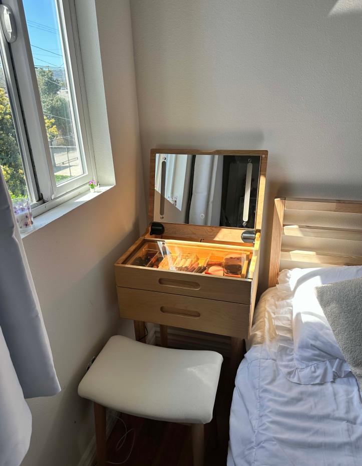 【HOT】Small Space Vanity Desk, 100% Solid Wood Makeup Table, Flip-Top Mirror with Lights, Space-Saving Makeup Table with Drawers, Adjustable Brightness, Elegant & Functional Vanity, Narrow Space Available