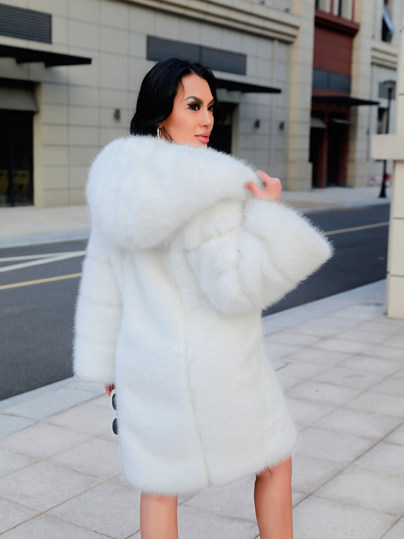 Women's Hooded Faux Fur Coat, Loose Mid-Length Plush Jacket, Soft Puffy Texture, Warm Winter Outerwear for City Street Style