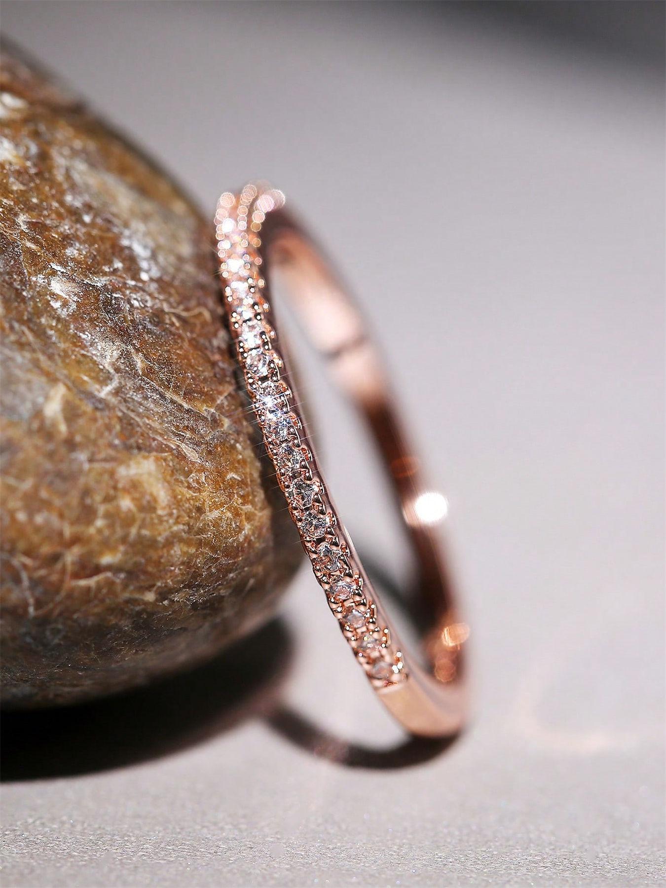 Elegant Women's Zircon Ring, Synthetic Zircon Rings, Artificial Sparkling Zircon Inlay, Casual Copper Jewelry Gift for Wedding Party, All Season Fashion Accessory, Simple Design for Her