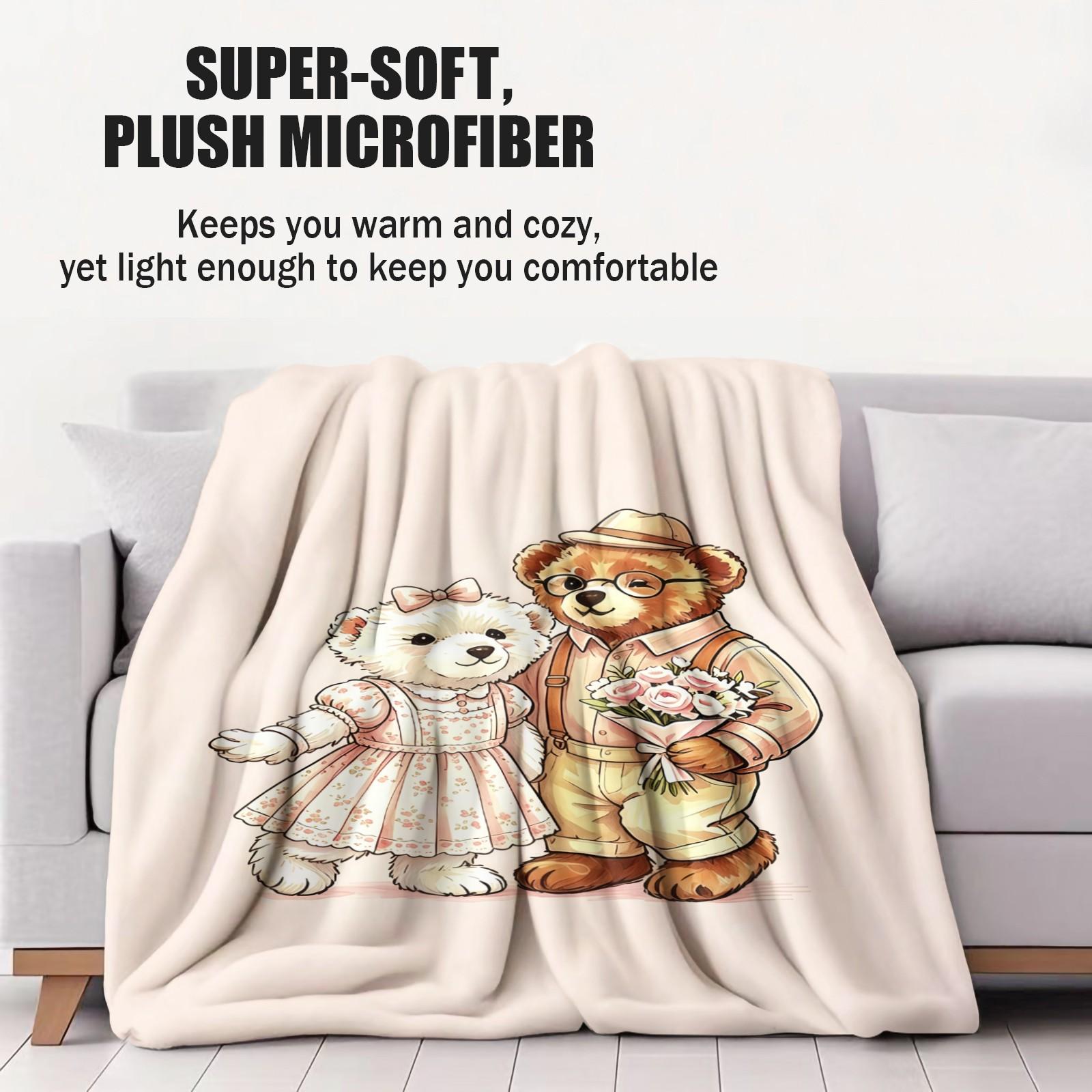 Cute Couple Bear Throw Blanket, Soft Skin-Friendly Plush Fleece, Lightweight Cozy Blanket for Couch Bed Office, Sweet Romantic Bear Print, for Girls Teens Women, All Seasons, Aesthetic Room Decor, Perfect Gift