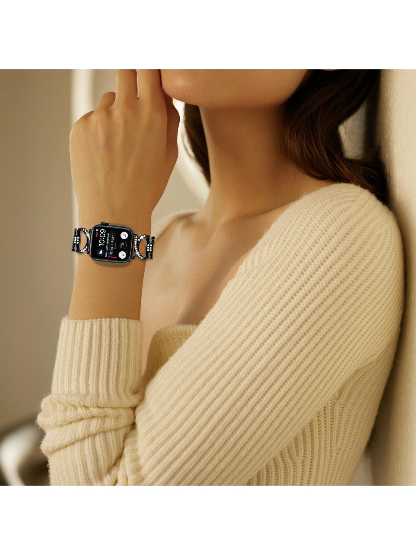 Diamond-encrusted metal watch strap compatible with Apple Watch, suitable for Apple Watch Series 1 to 11 smartwatches