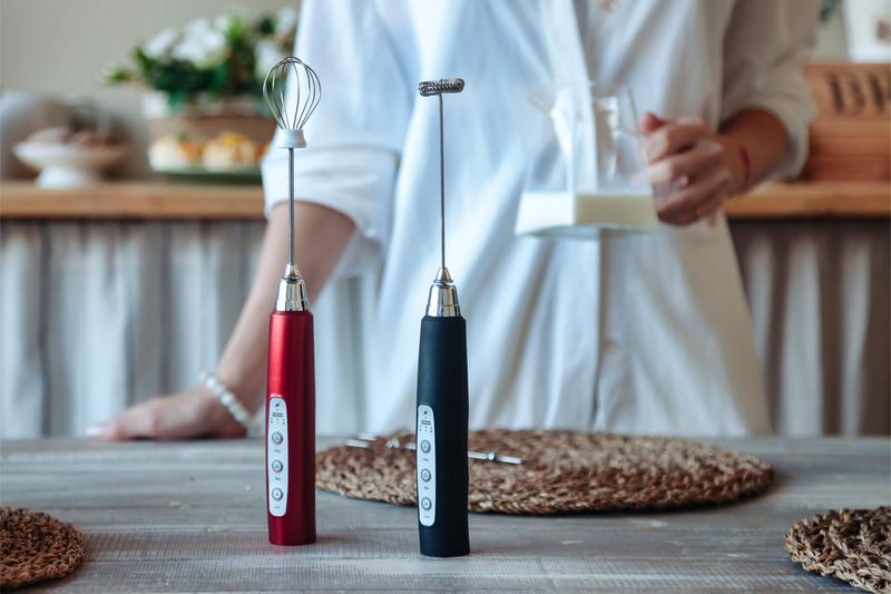 Handheld Milk Frother for Coffee, Rechargeable Electric Whisk with 3 Heads 3 Speeds Drink Mixer Foam Maker For Latte, Cappuccino, Hot Chocolate, Egg，Black Friday Online Event, Christmas Gifts