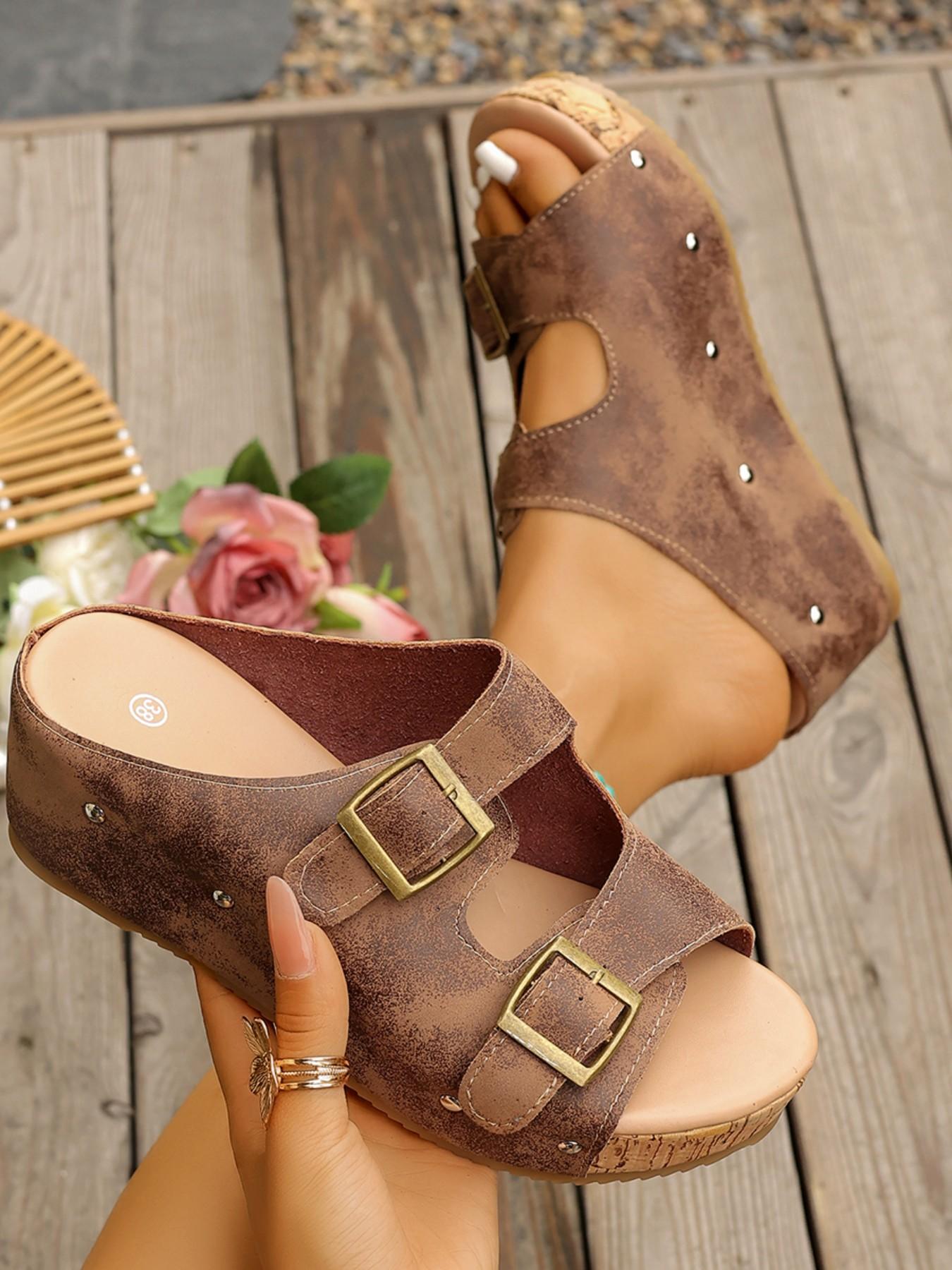 2026 Summer New Retro Wedge Sandals, Adjustable Metal Buckles, PU Leather, Rubber Sole, Vintage Style, Comfortable and Stylish