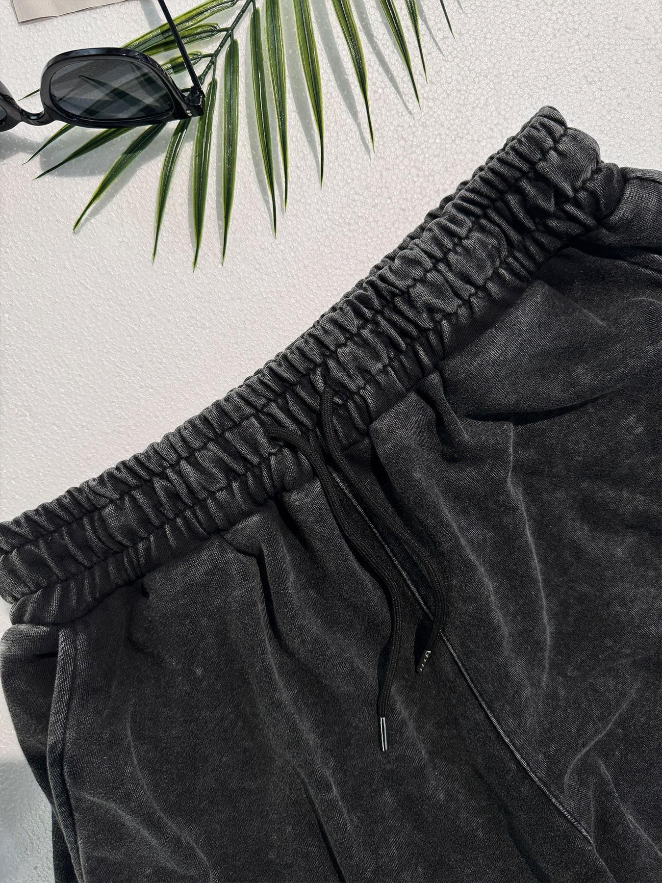 Three-color washed cotton 3-stripe jeans two-piece set Matching Outfit; American 90s retro-casual style with a draped, wide-leg fit—perfect for trendy "influencer-style" photoshoots. Top Vibe Women