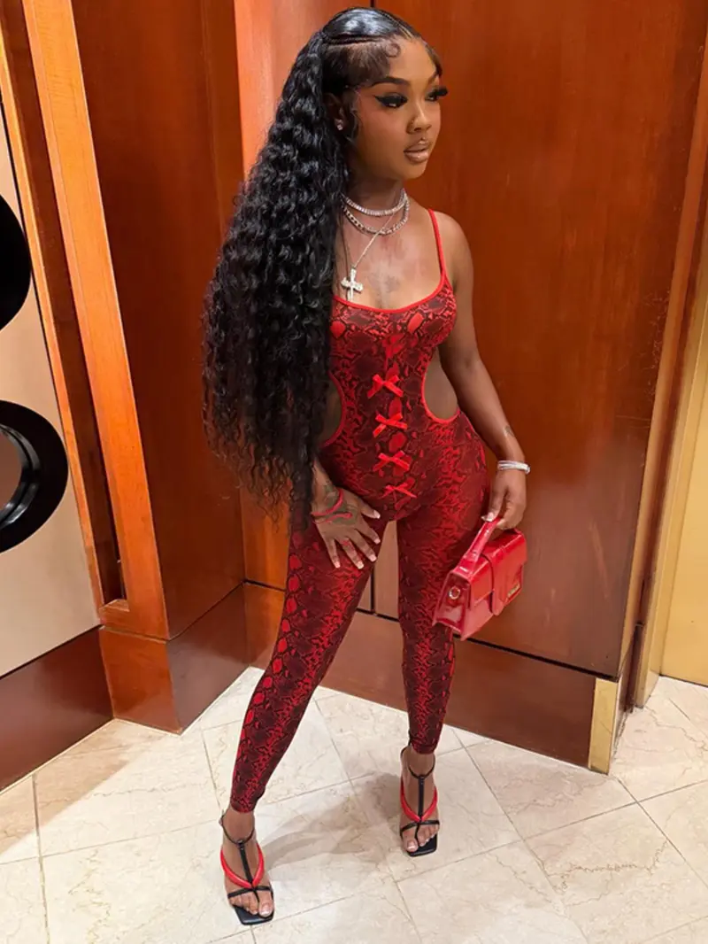 Summer New Women's Slim Fit Halter Backless Cut Out, Leopard Print with Bow Design, Sleeveless Long Pants, Trendy Street Style, Leopard Print Playsuit, Back Cutout Romper