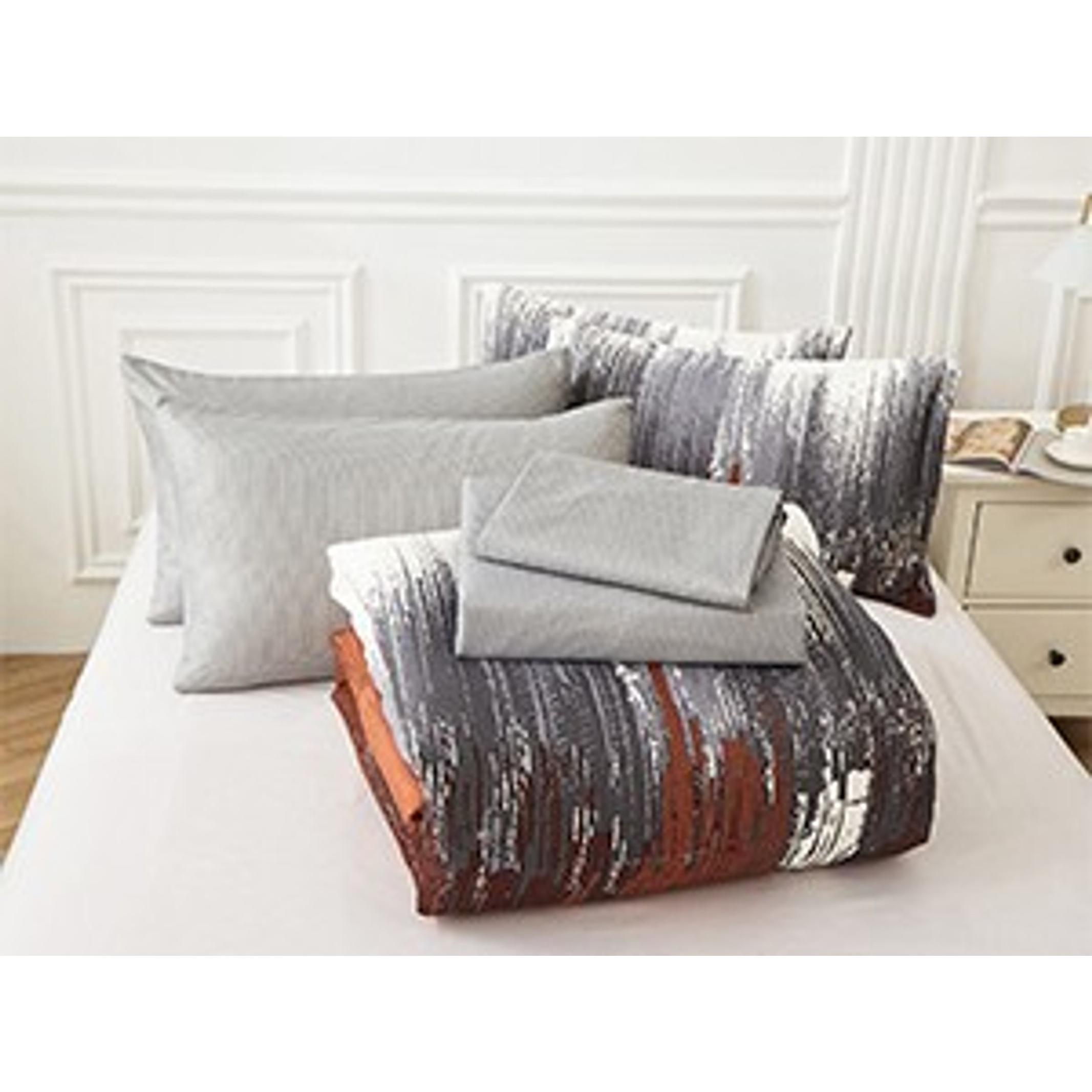 Comforter Set Queen, Burnt Orange 7 Pieces Bed in a Bag Abstract Gradient Terracotta Bedding Set with Comforter, Flat Sheet, Fitted Sheet, Pillow Shams, Pillowcases Comforter Set Queen, Burnt Orange 7 Pieces Bed in a Bag Abstract Gradient Terracotta Bedding Set with Comforter, Flat Sheet, Fitted Sheet, Pillow Shams, Pillowcases