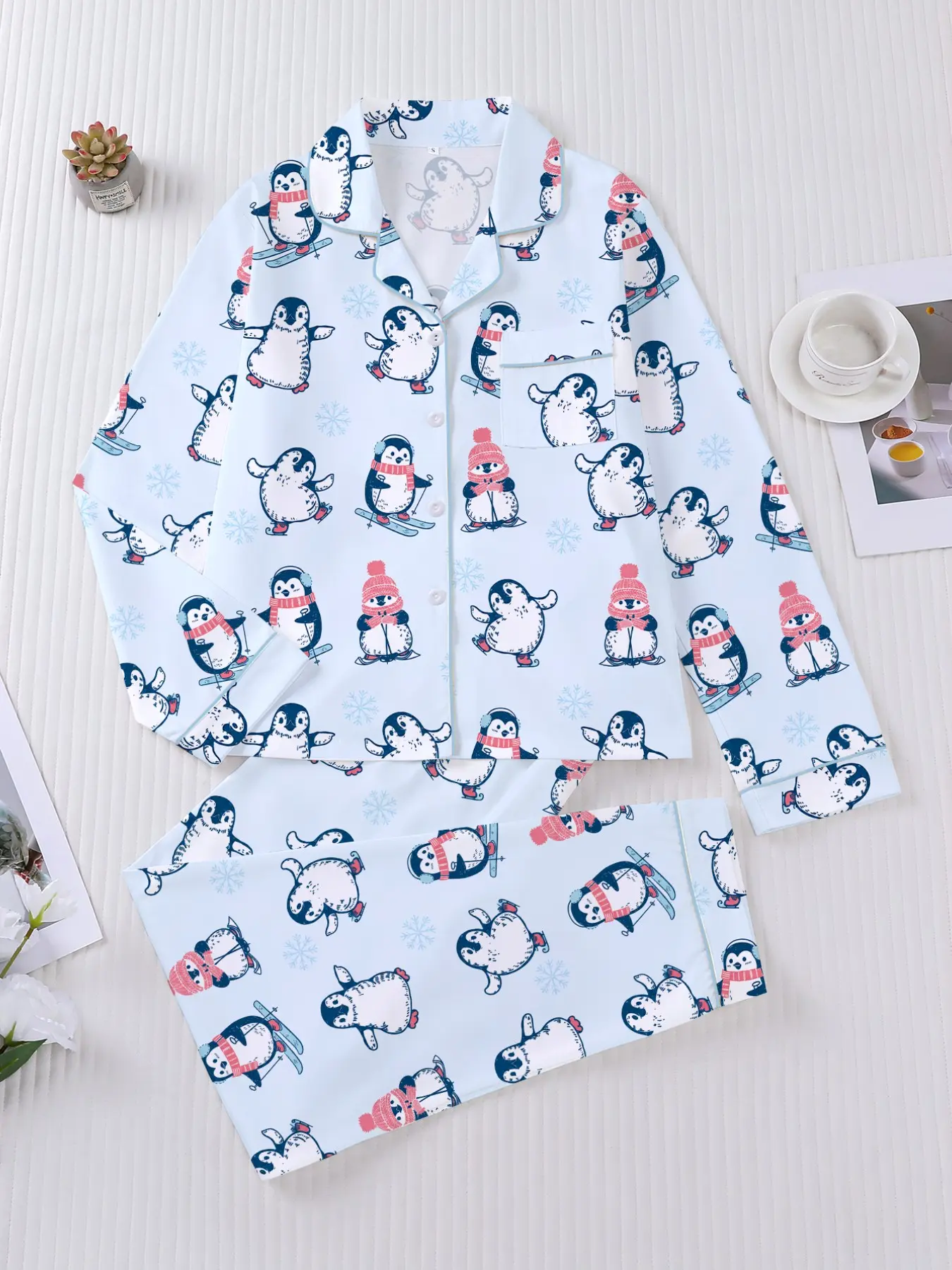 2-Piece Pajama Set, Light Blue Penguin Snowflake Print, Long Sleeve Button-Down Shirt, Elastic Waist Pants, Comfortable Sleepwear and Loungewear for Women