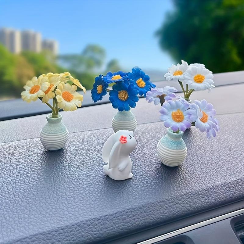 2Pcs Cute Rabbit Car Dashboard Decor with Daisy Flower Vase, Cute Resin Bunny Ornament & Mini Ceramic Vase Set, Car Interior Accessories & Sweet Home Decor