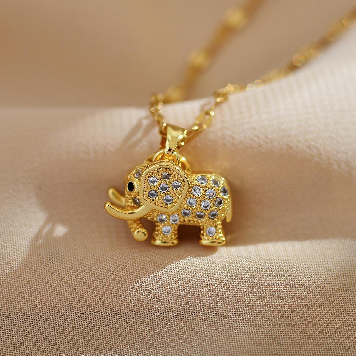 Unisex Vintage Animal Lucky Elephant-Shaped Pendant Necklace with Sparkling Cubic Zirconia - Durable Crystal Jewelry for Women/Men, Casual Daily/Evening Wear Anniversary Gift