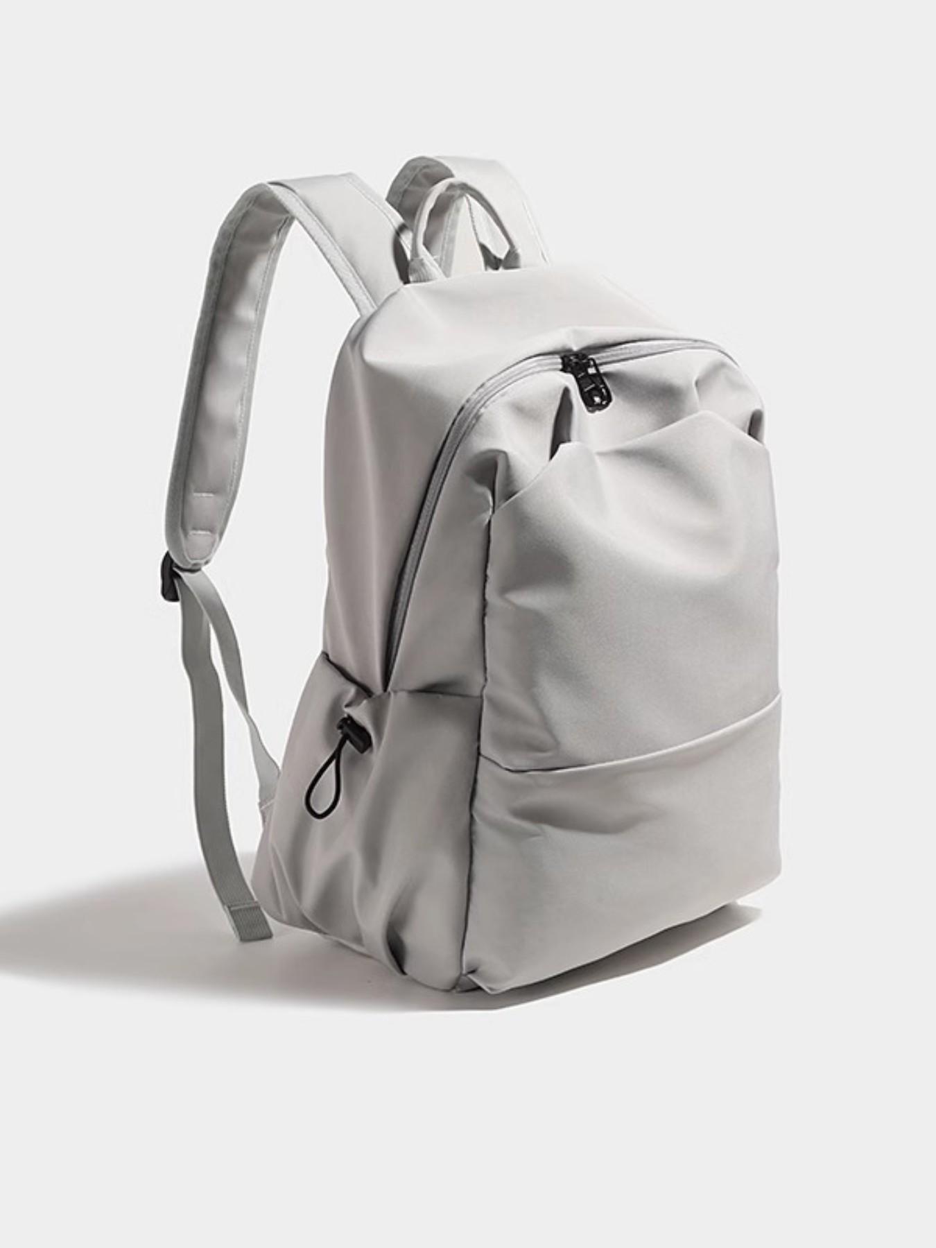 This sleek and minimalist backpack is perfect for short trips, leisurely strolls, and everyday commuting. It's a versatile computer bag that's lightweight and sturdy, making it ideal for a variety of occasions.